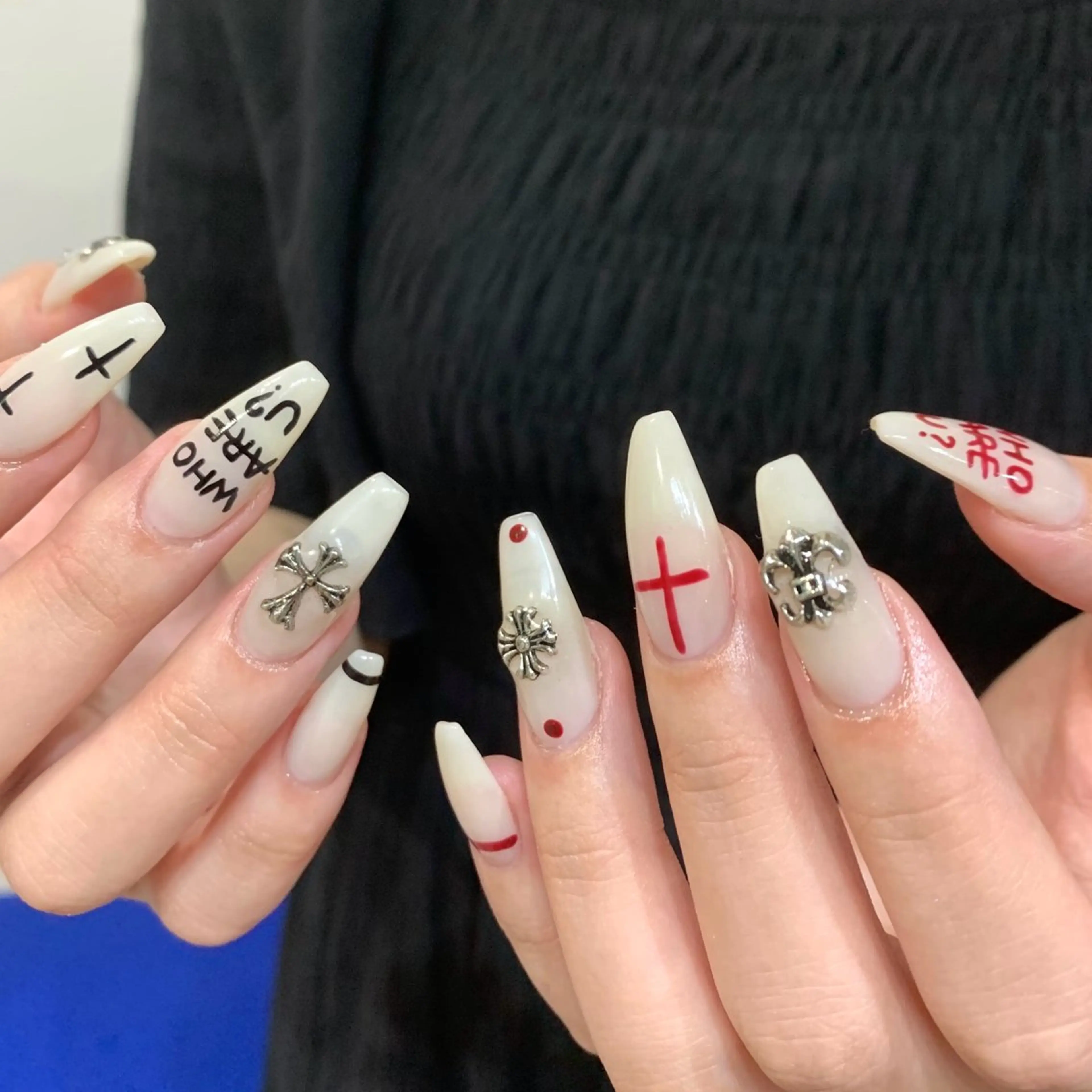 ネイル ハンドネイル 0203ムニムサン 💙Sayakaのネイルデザイン