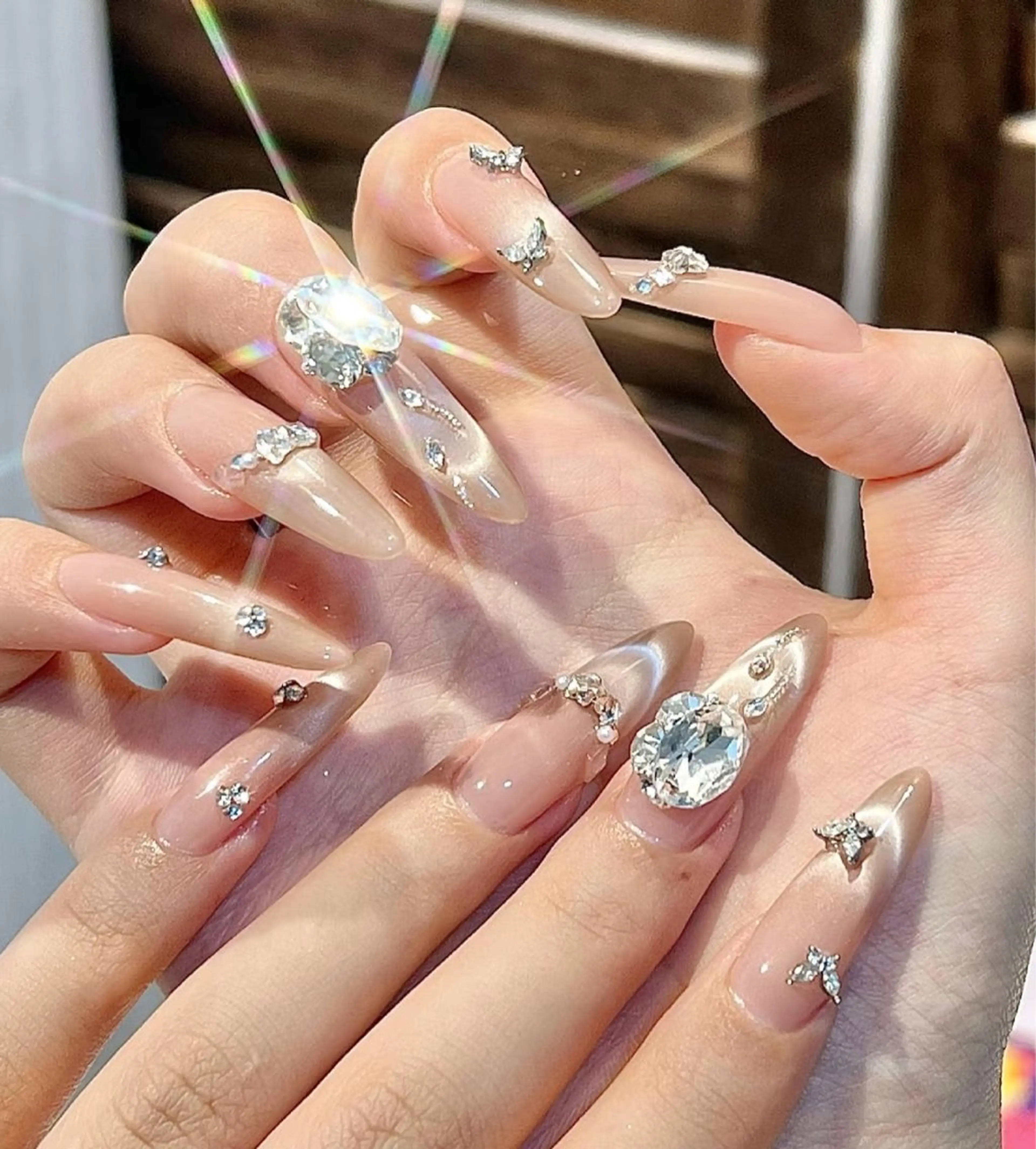 ネイル 高木 維麗絲のネイルデザイン