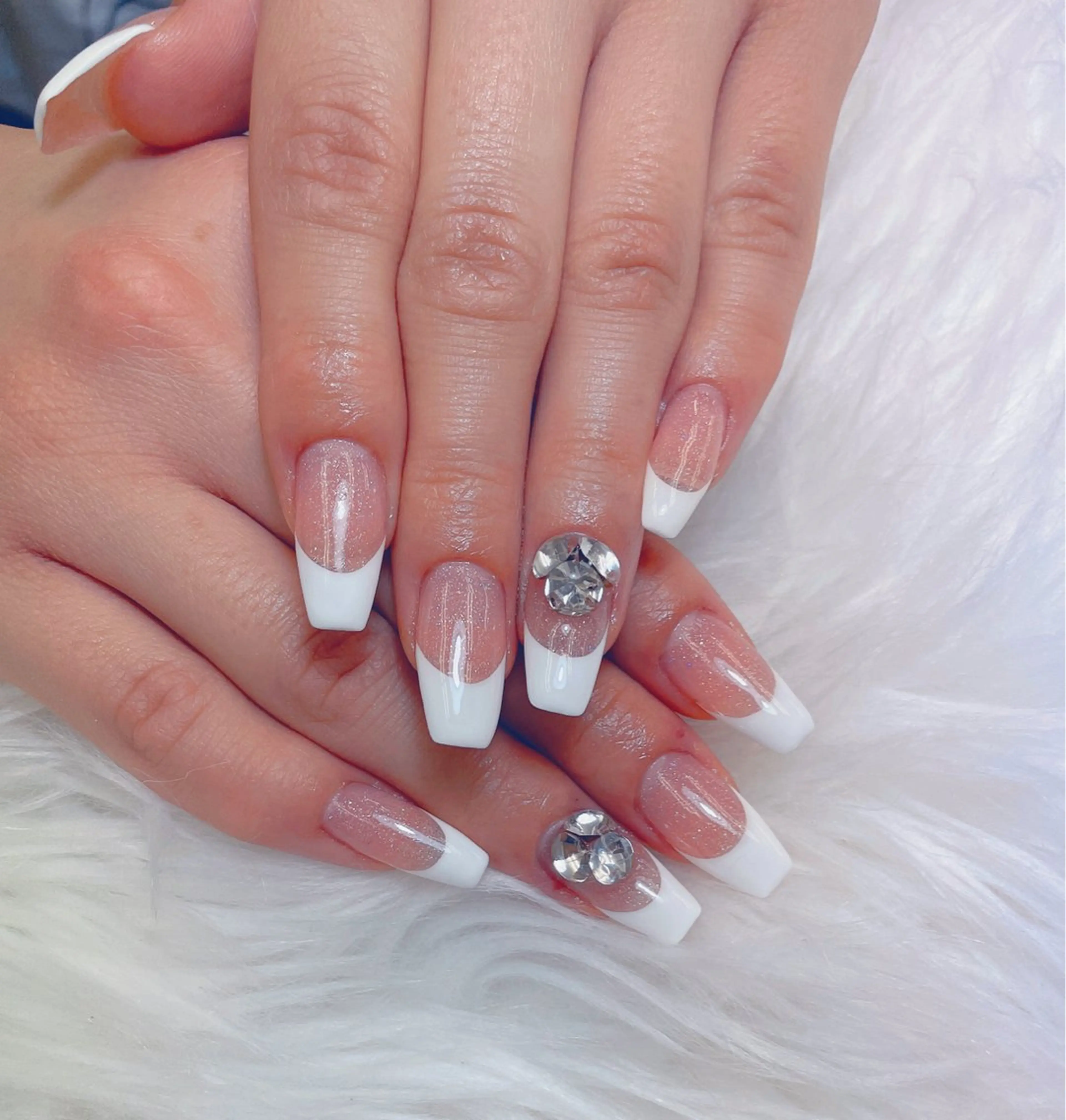 💗French nail or graduationチップ長さだし+フレンチorカラーグラの写真