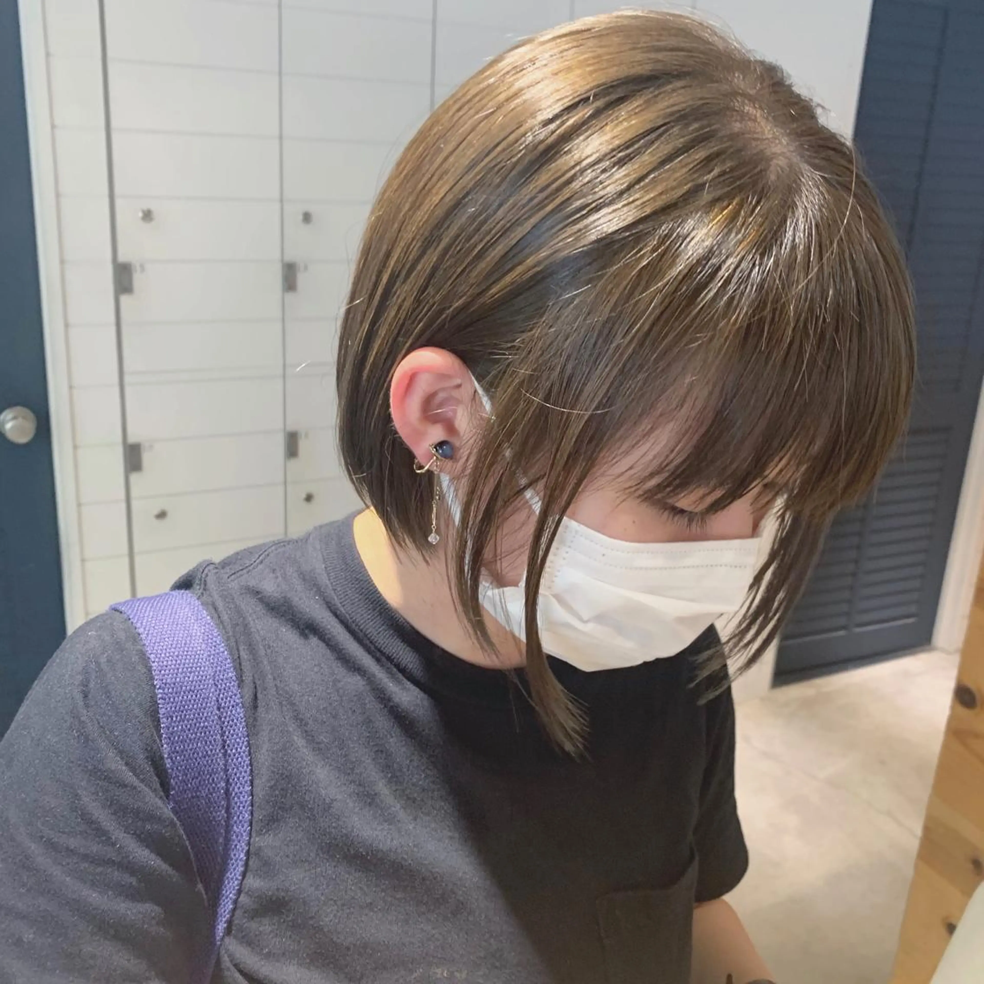 ショート カラー ベージュカラー オリーブベージュ iLi所属・iLi 《イリ》のヘアスタイル