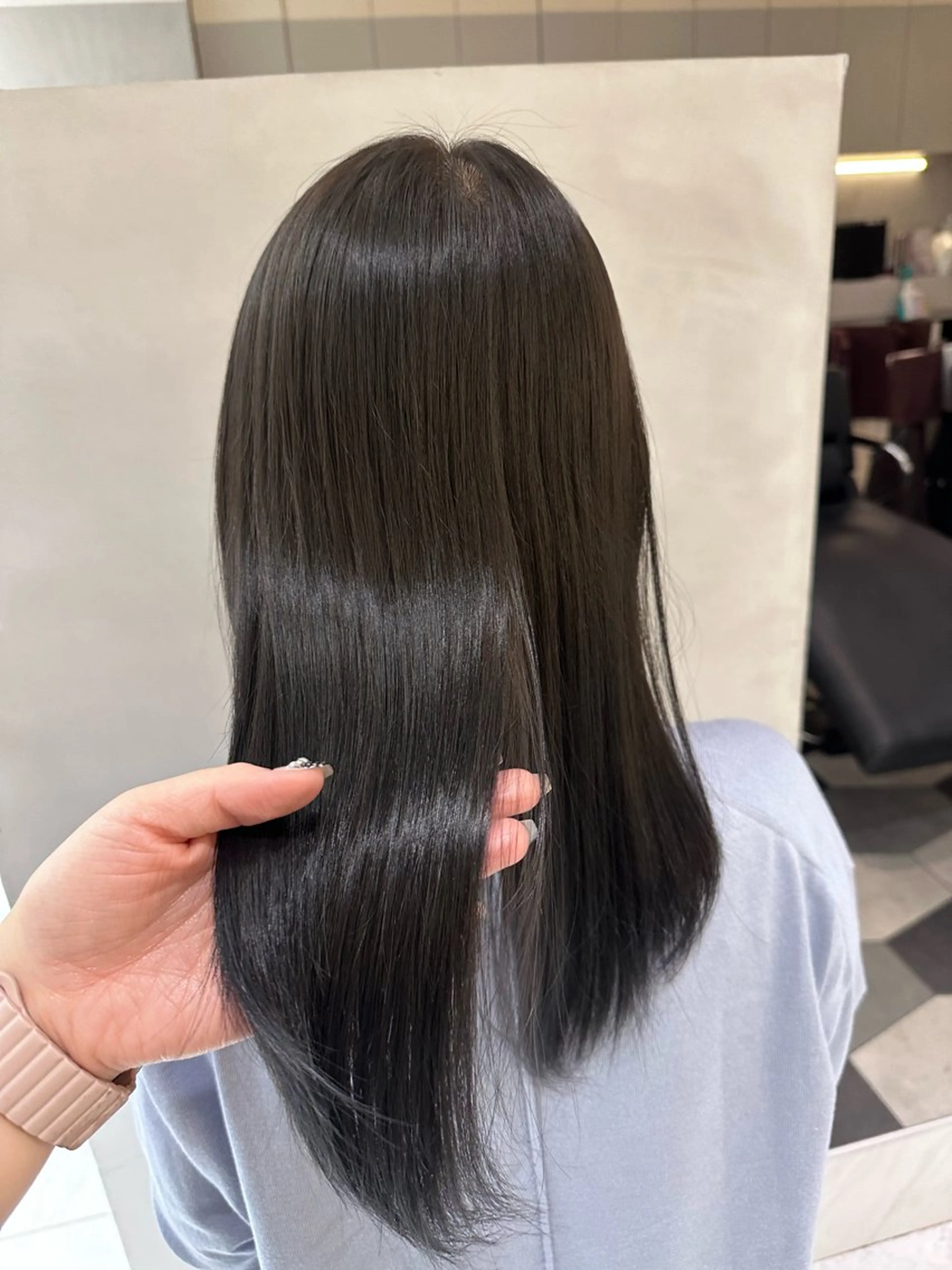 ミディアム アッシュ ヘアカラー Rino🎀/盛れる 顔周りカット🪽✩のヘアスタイル