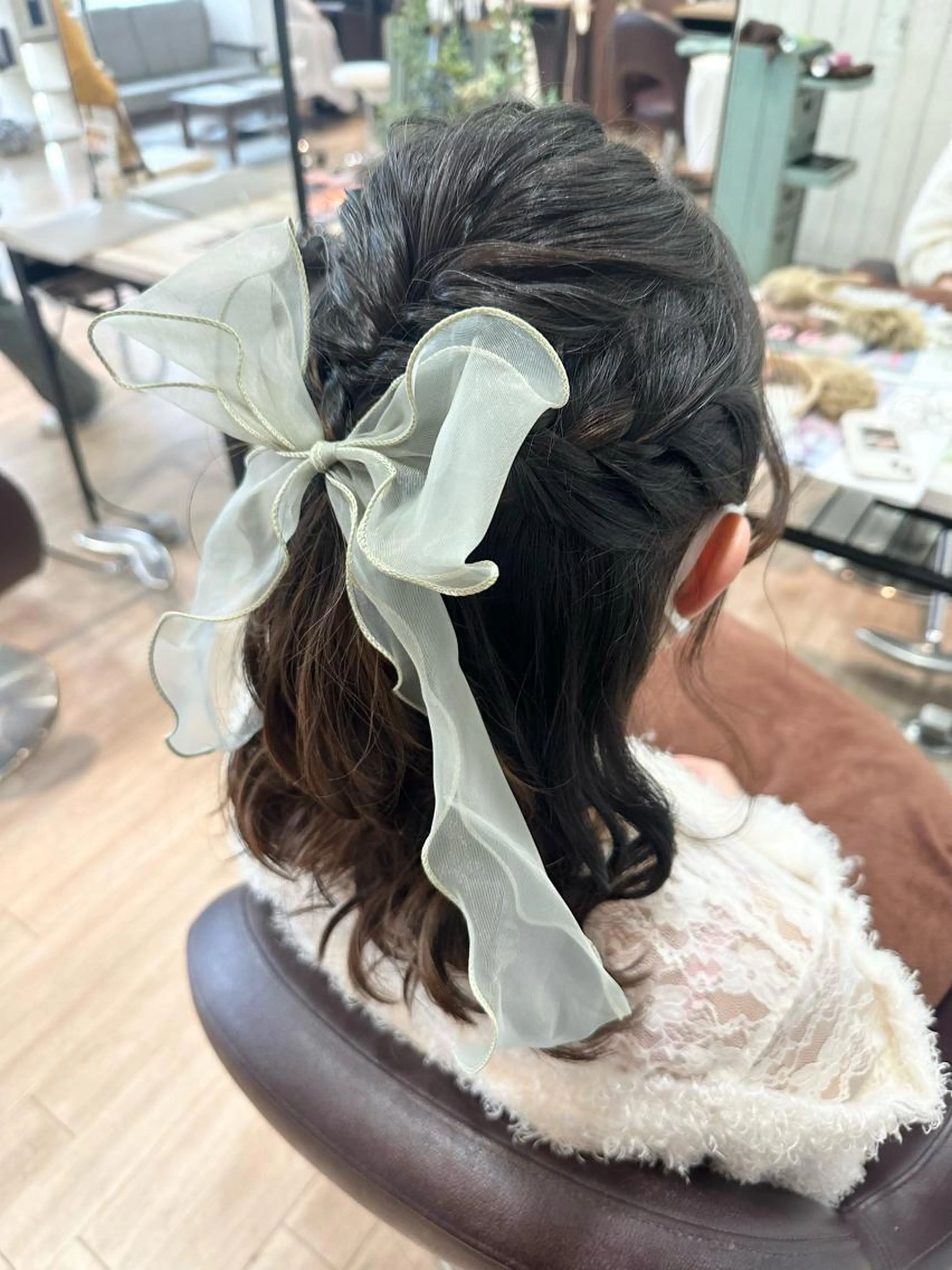 💜お呼ばれ・お出かけ前に💜簡単ヘアアレンジの写真