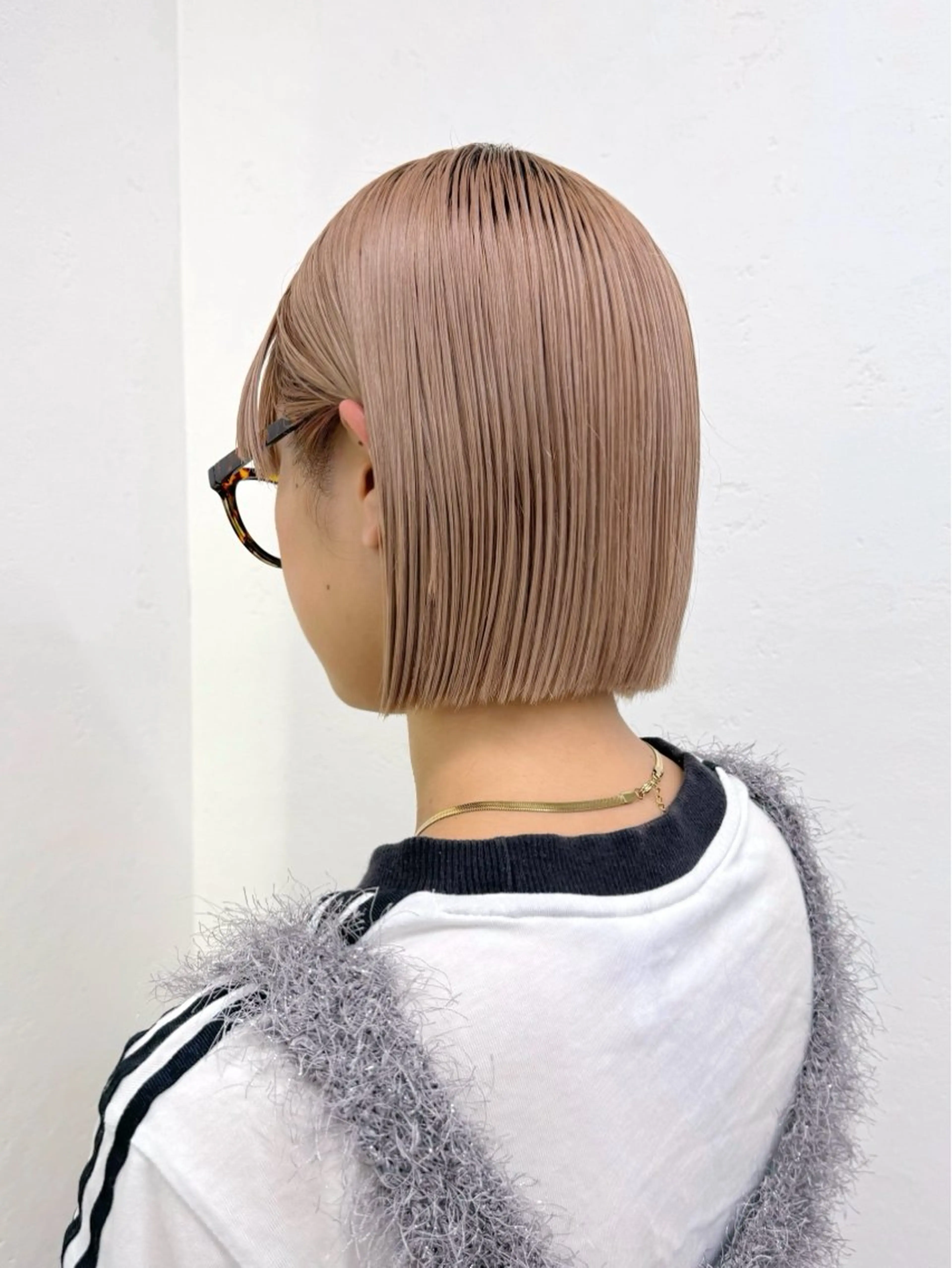 ショート カラー ヘアカラー トリートメント グレージュ/レイヤー /ボブ/moyu🎀のヘアスタイル