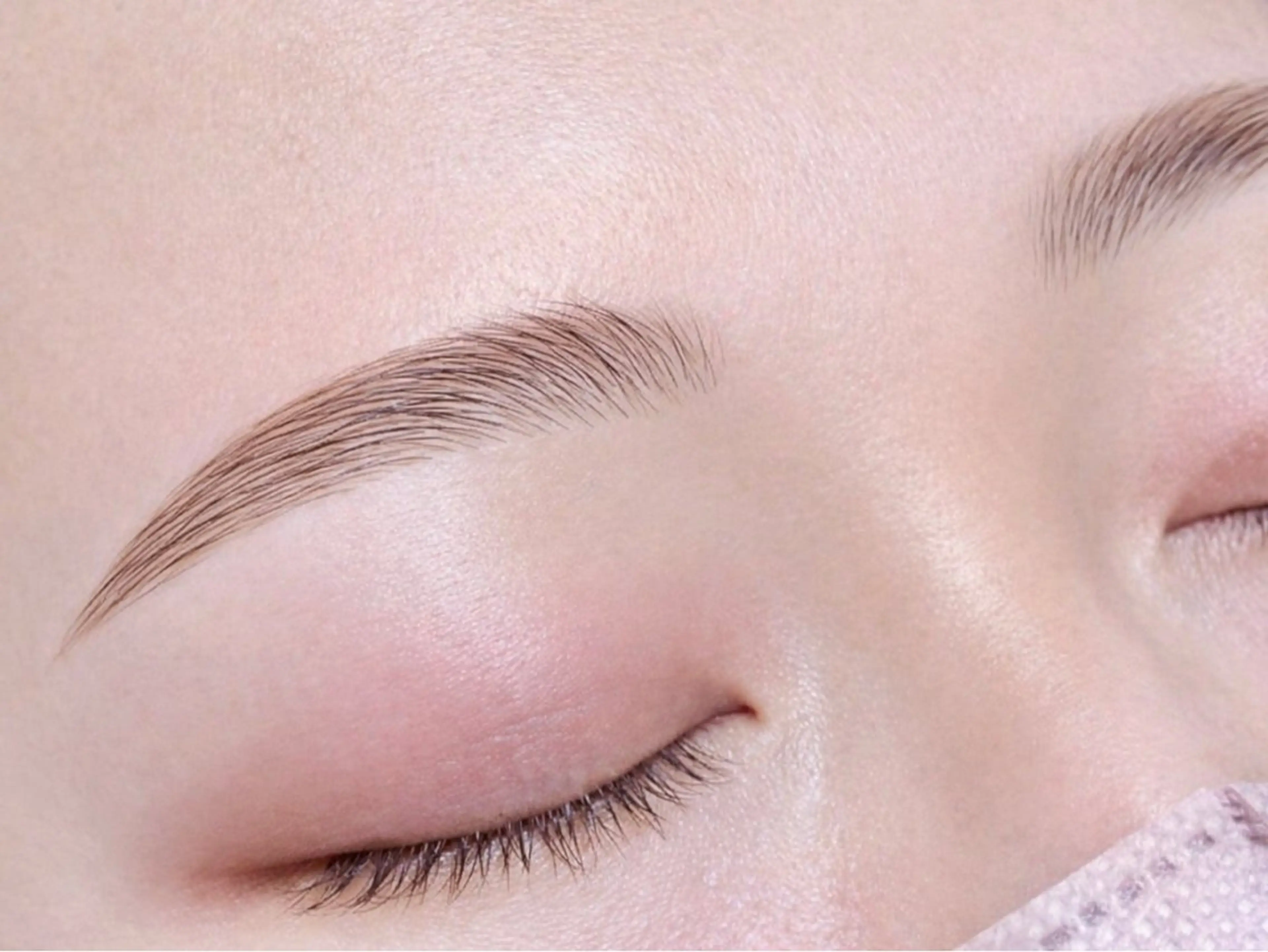 アイブロウ Gn eye room所属・Gn eye roomのマツエク・マツパデザイン