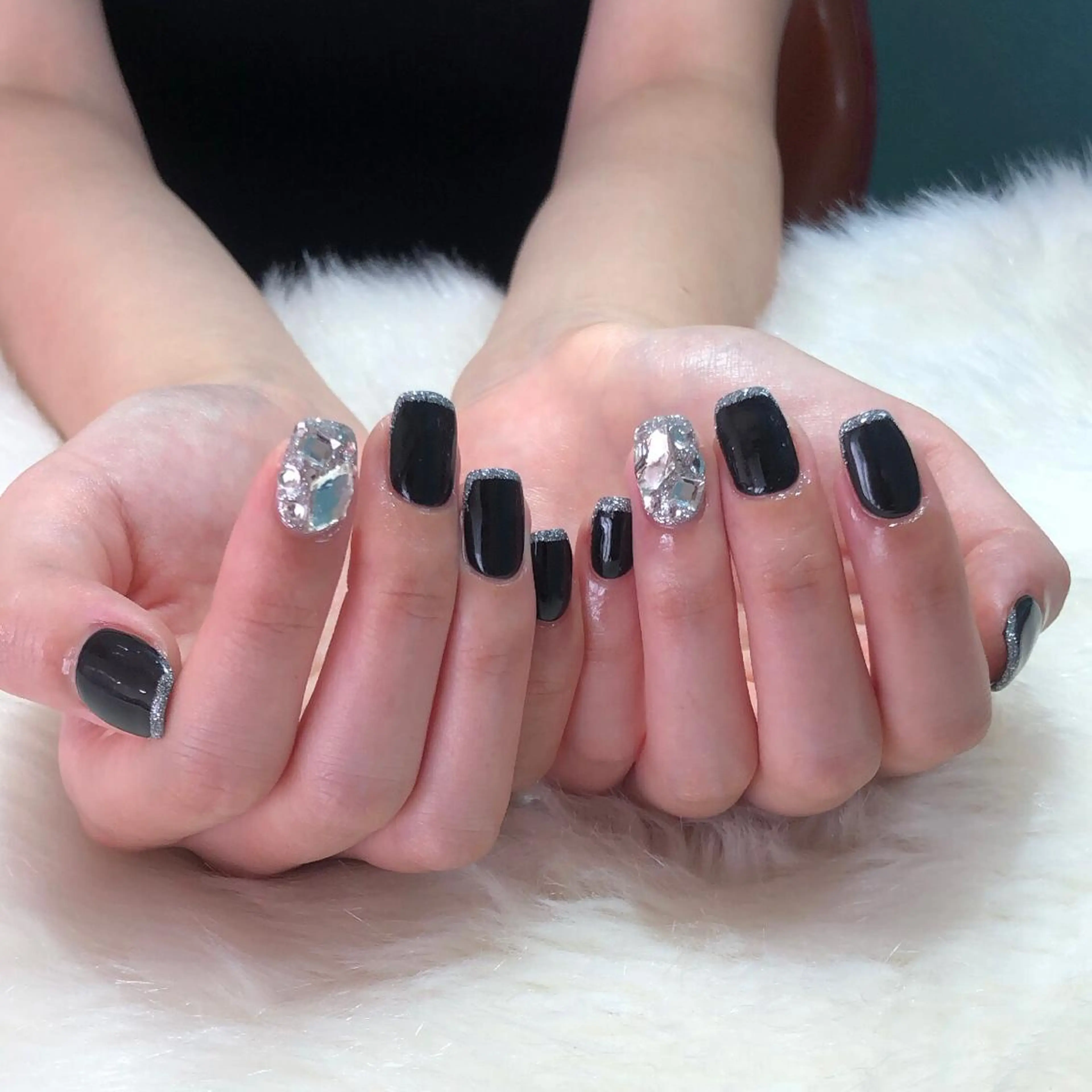 ネイル ハンドネイル フットネイル ハンドケア Nes.Nail所属・Miyagi Asamiのネイルデザイン