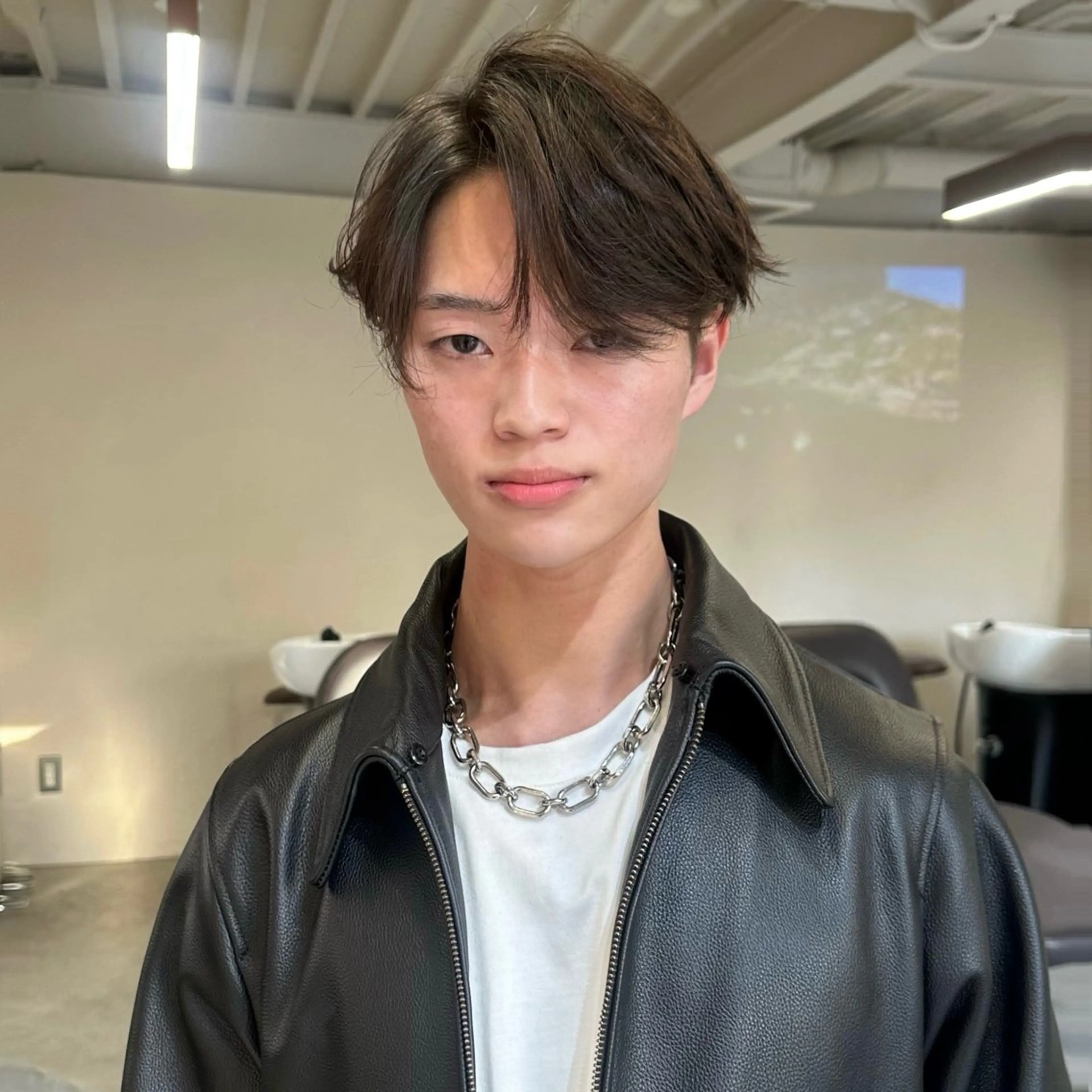 ショート メンズ カット ハイトーン×似合わせ 🌱中川慎之介のヘアスタイル