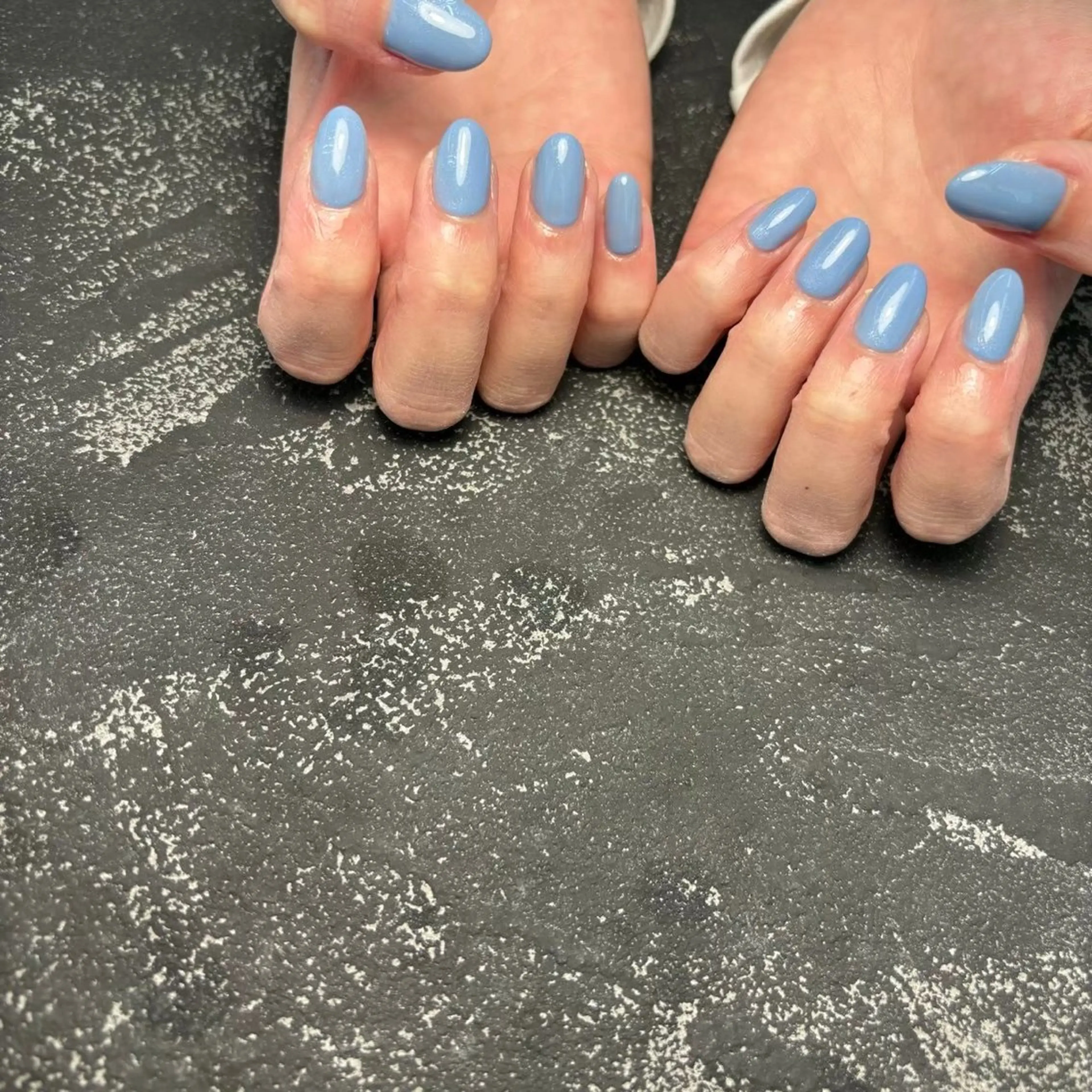 ネイル ブルー ワンカラーネイル シンプルネイル ハンドネイル Queen Stella所属・Quee Stllaのネイルデザイン
