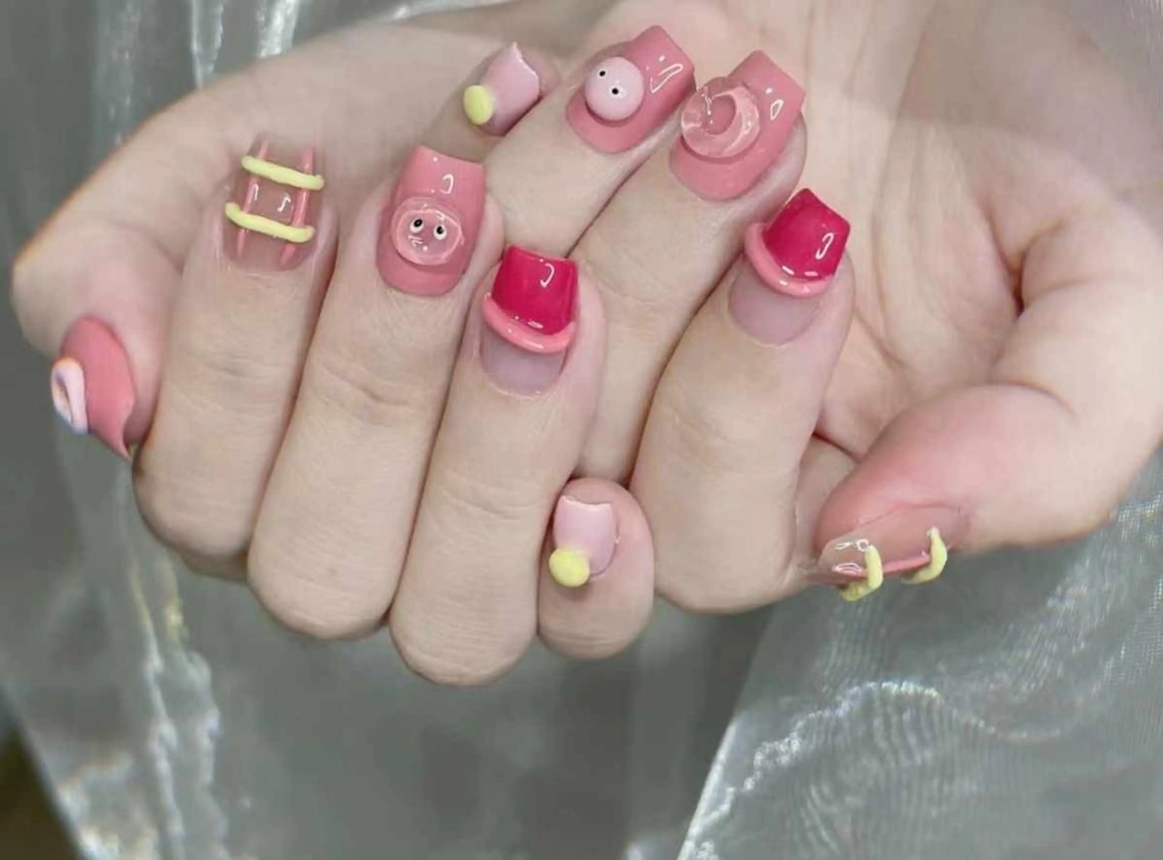 ネイル VIVIAN エイのネイルデザイン