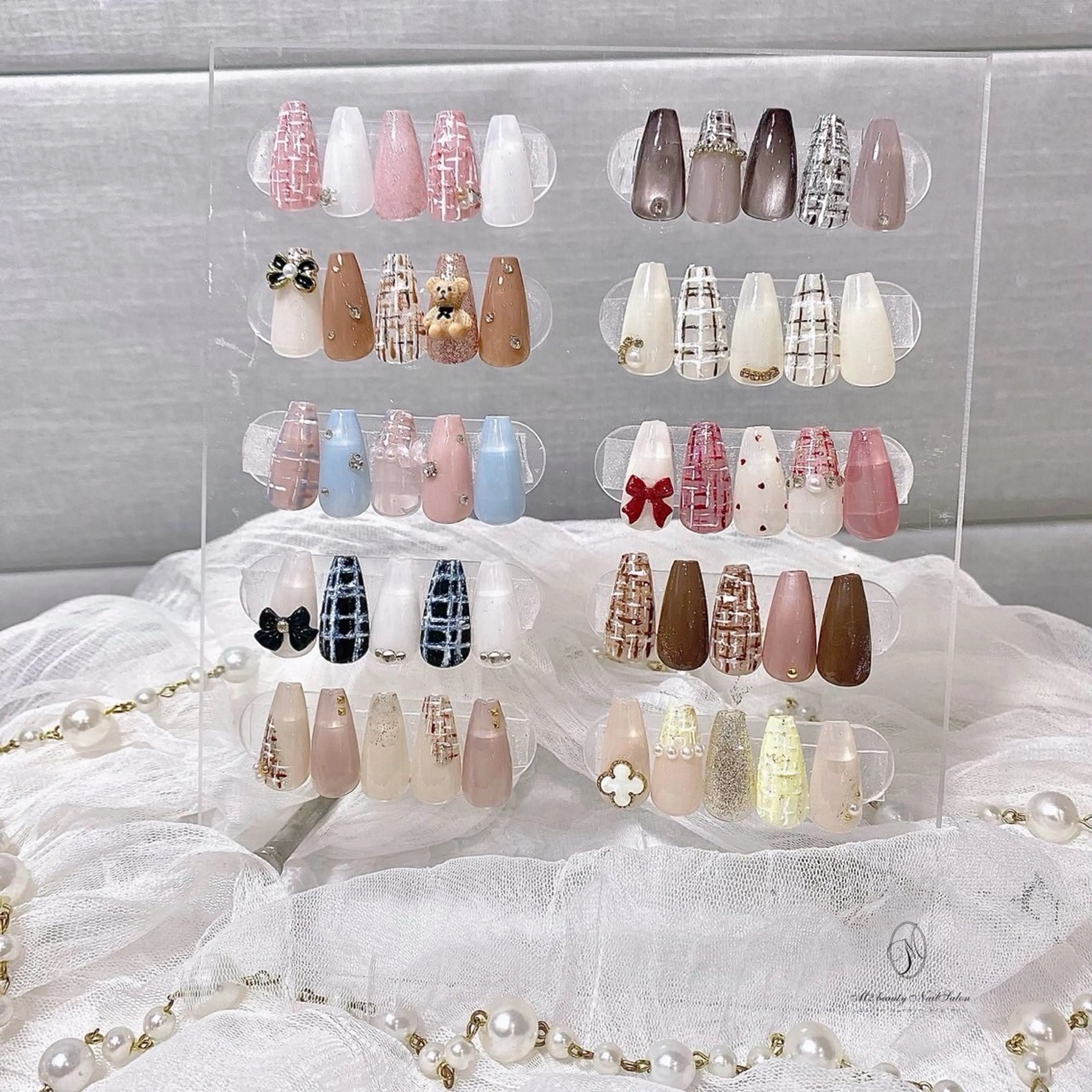 【HANDオフなし】定額ツイードデザインの写真