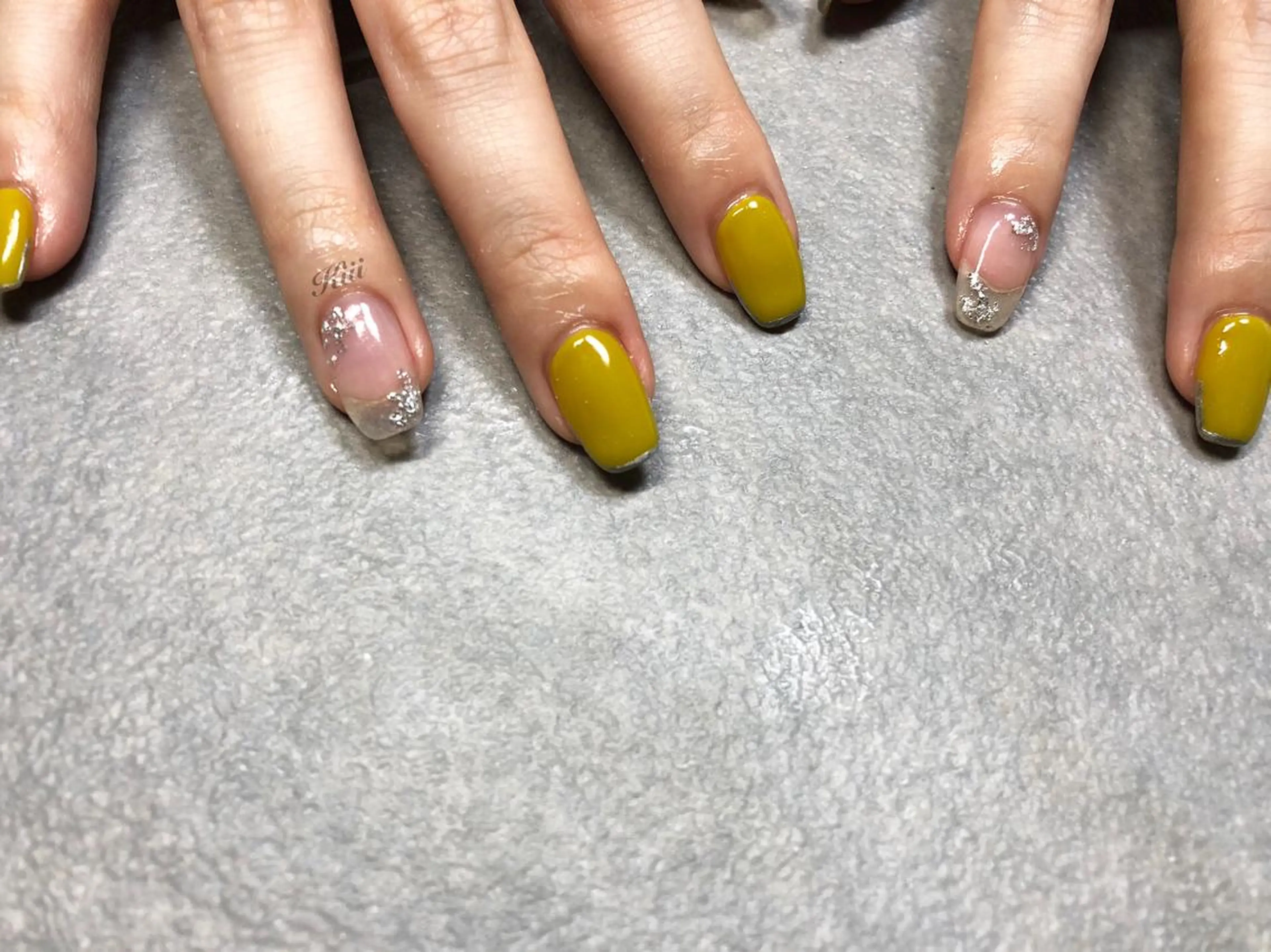 ネイル ハンドネイル フットネイル kiii.__ ✴︎*のネイルデザイン