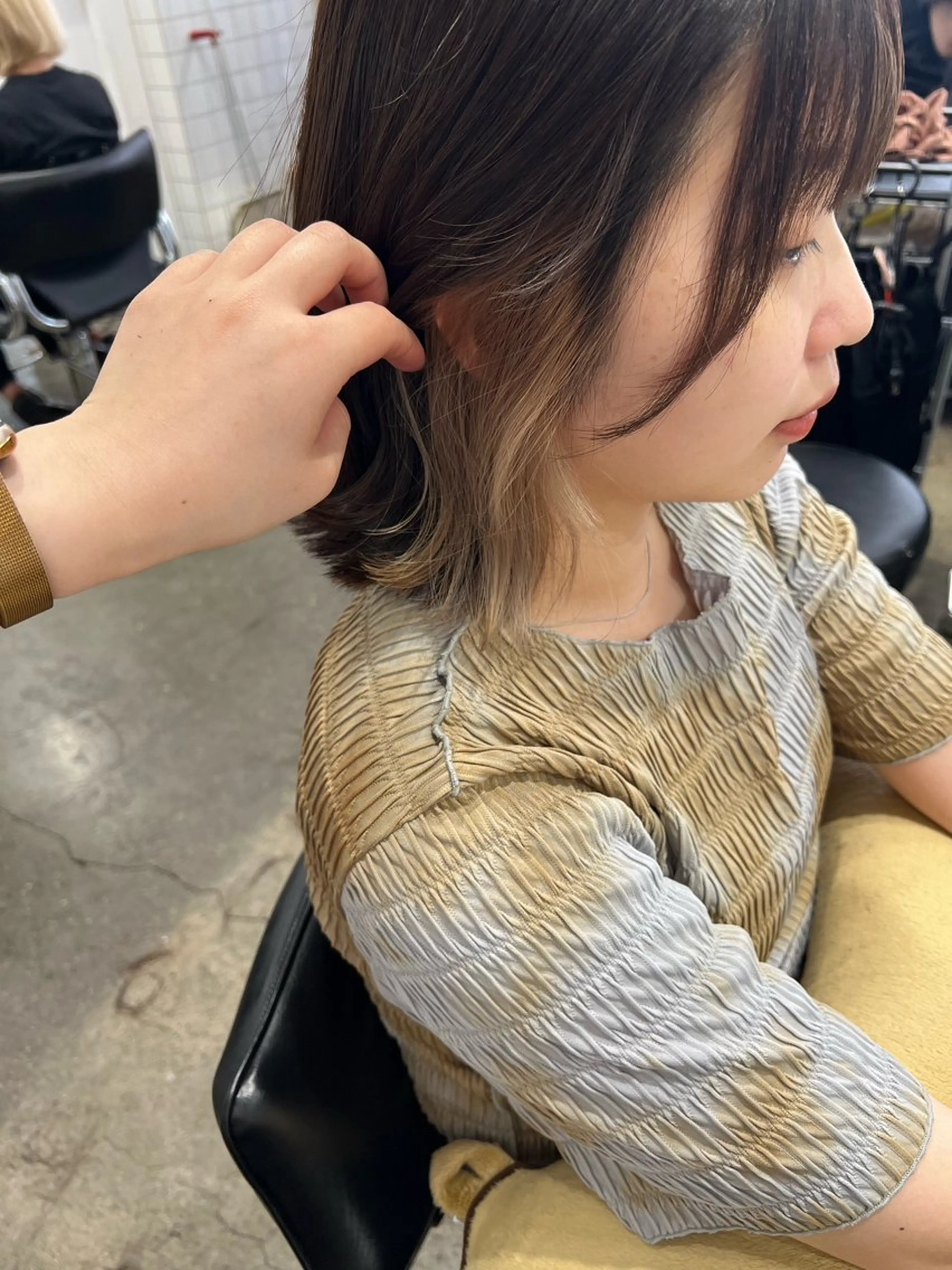 ミディアム カラー ベージュカラー ブリーチ イヤリングカラー インナーカラー ヘアカラー トリートメント ヘッドスパ ✨髪質改善矯正× ブリーチ✨YU-KIのヘアスタイル