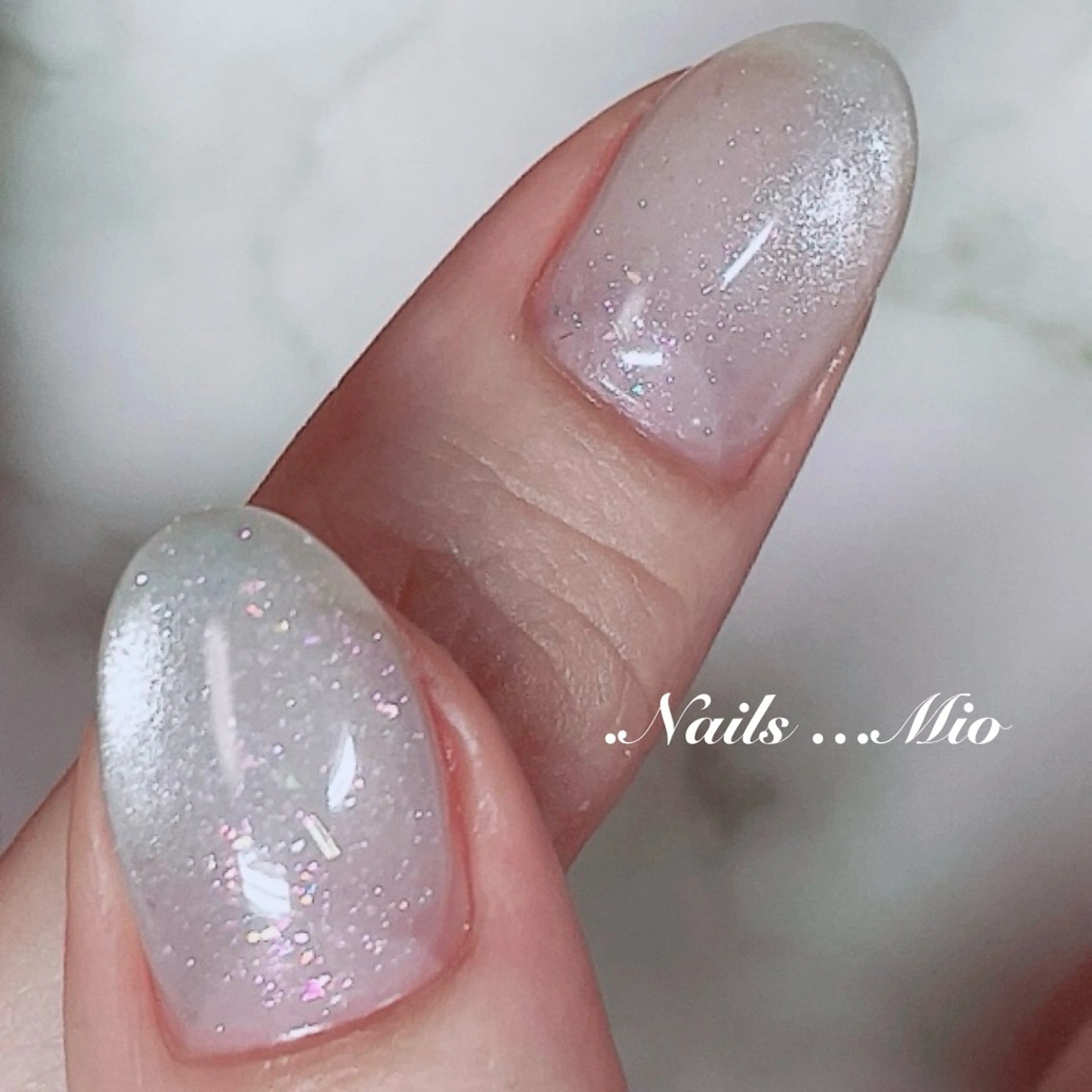 ネイル ジェルネイル マグネットネイル 赤色 .Nails Mio 赤羽西ネイルサロンのネイルデザイン
