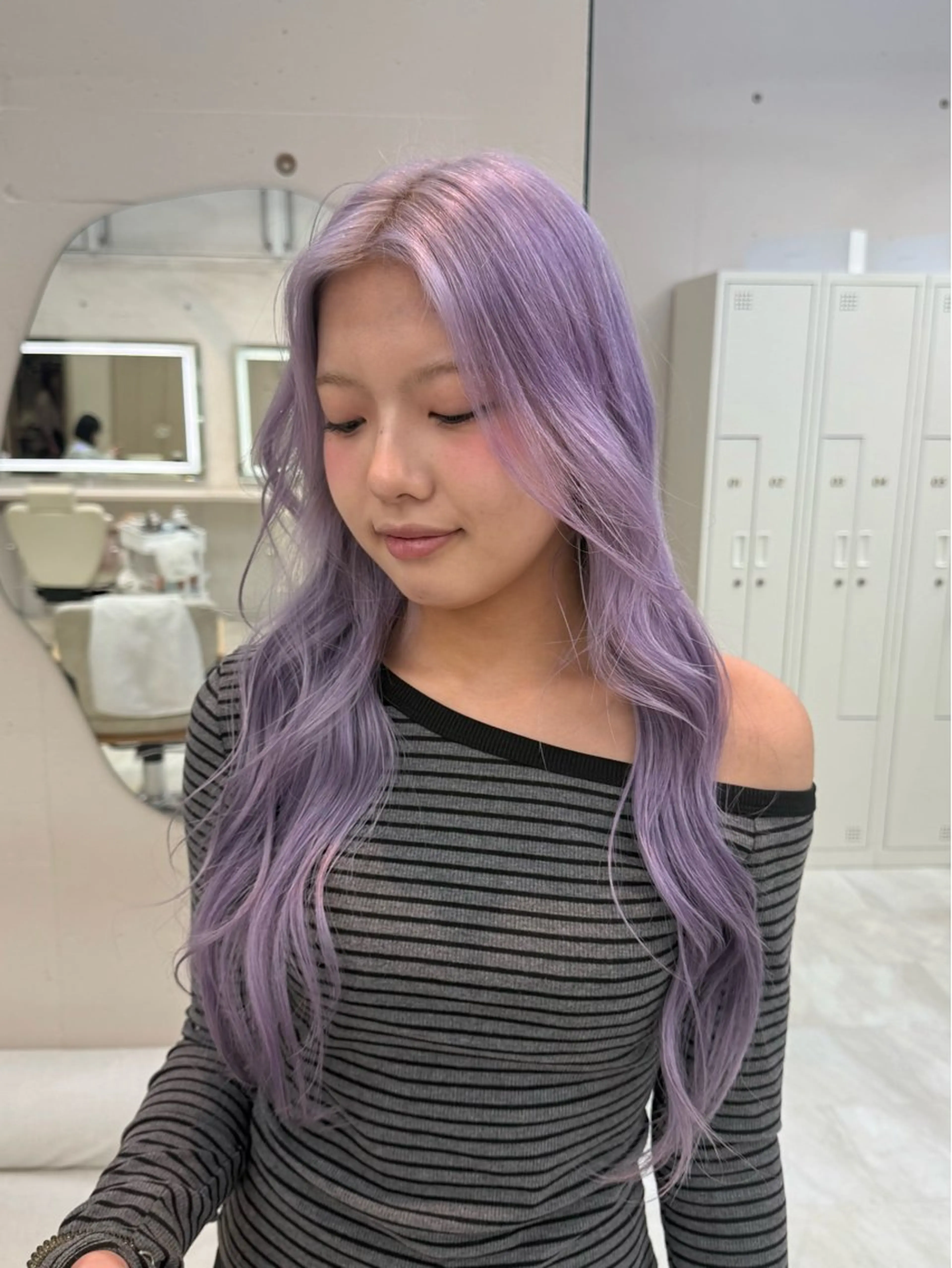 ロング カラー ブリーチ ラベンダーカラー ヘアカラー 期間限定クーポンあり マオ🩵の眉毛・アイブロウイメージ
