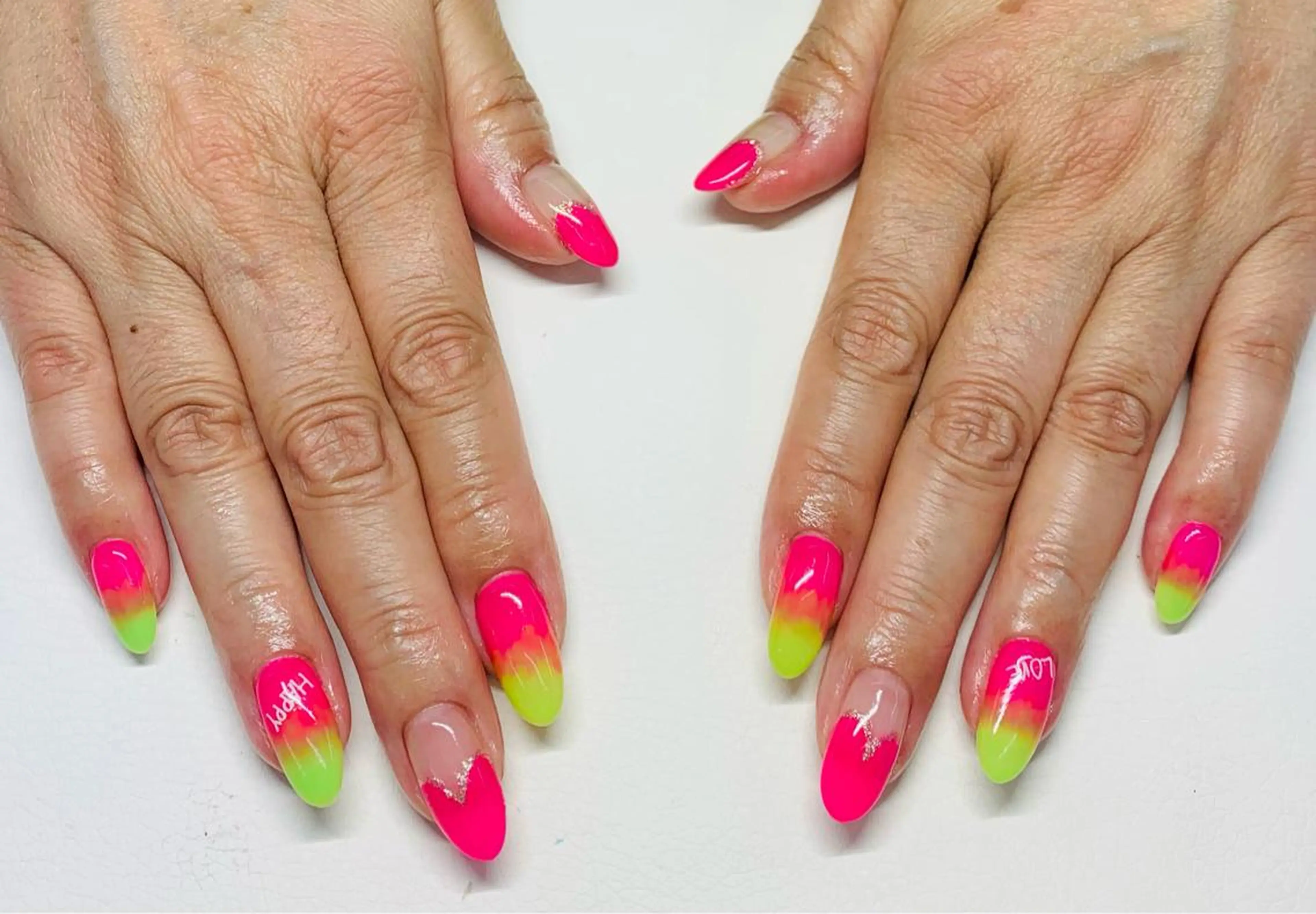 ネイル Mule Beauty Salon所属・ミュール ビューティーサロンのネイルデザイン