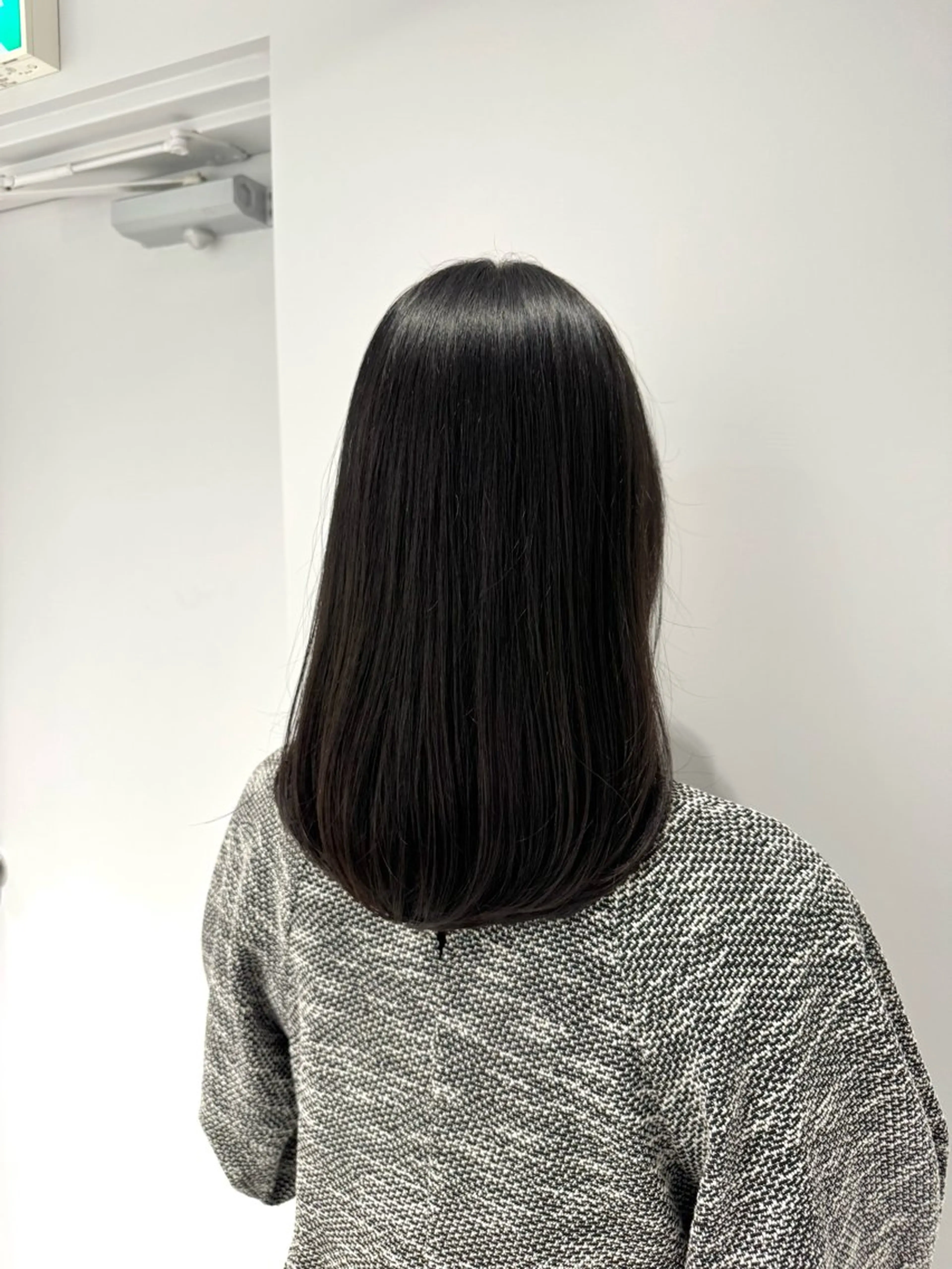 セミロング 井上 育海のヘアスタイル