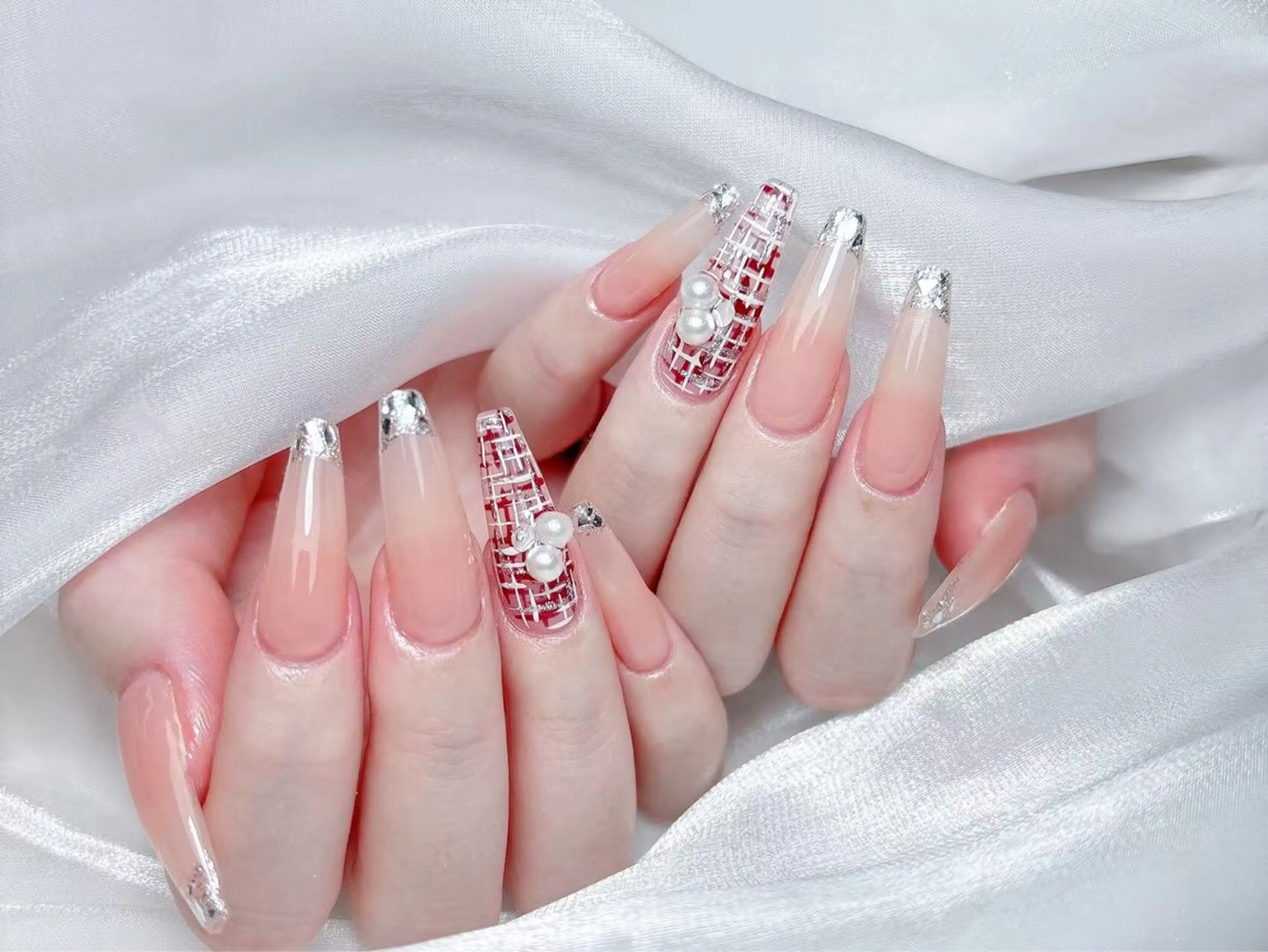 ネイル 🎀M nails✨ ビューティーのネイルデザイン