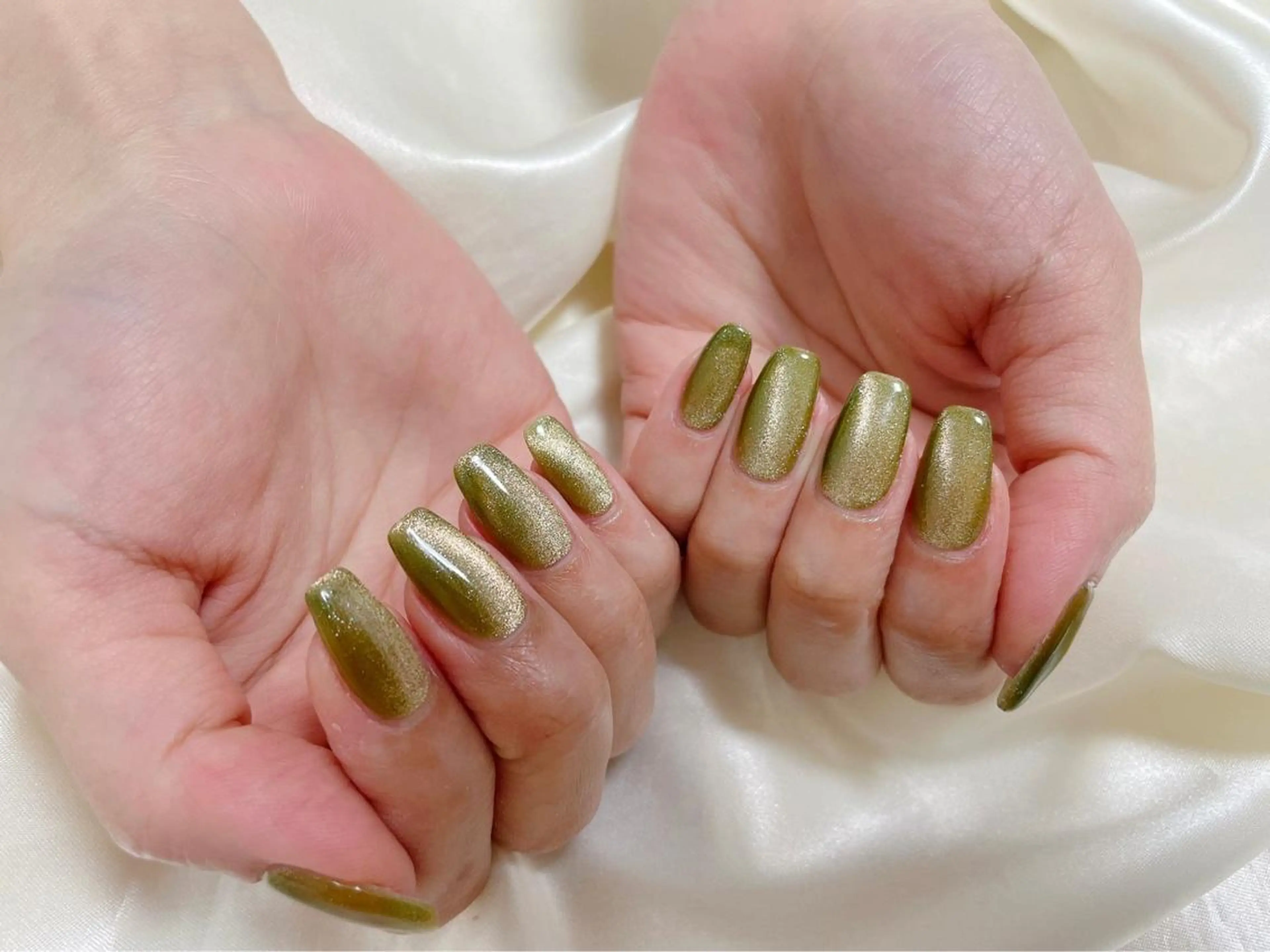 ネイル グリーン マグネットネイル ハンドネイル Mogu nail 二子玉川のネイルデザイン