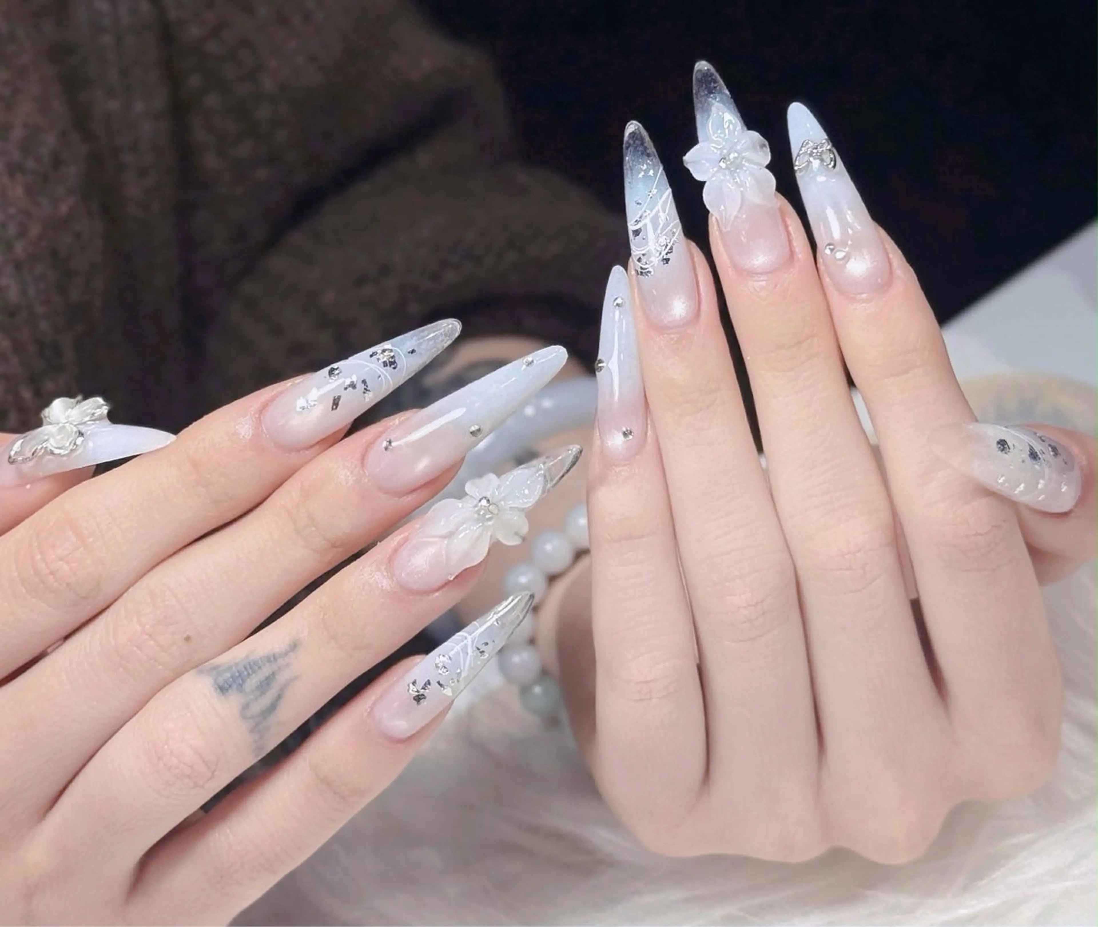 ネイル オーロラネイル チークネイル フットネイル フレンチネイル ジェルネイル ハンドネイル Nichi Nailsのネイルデザイン