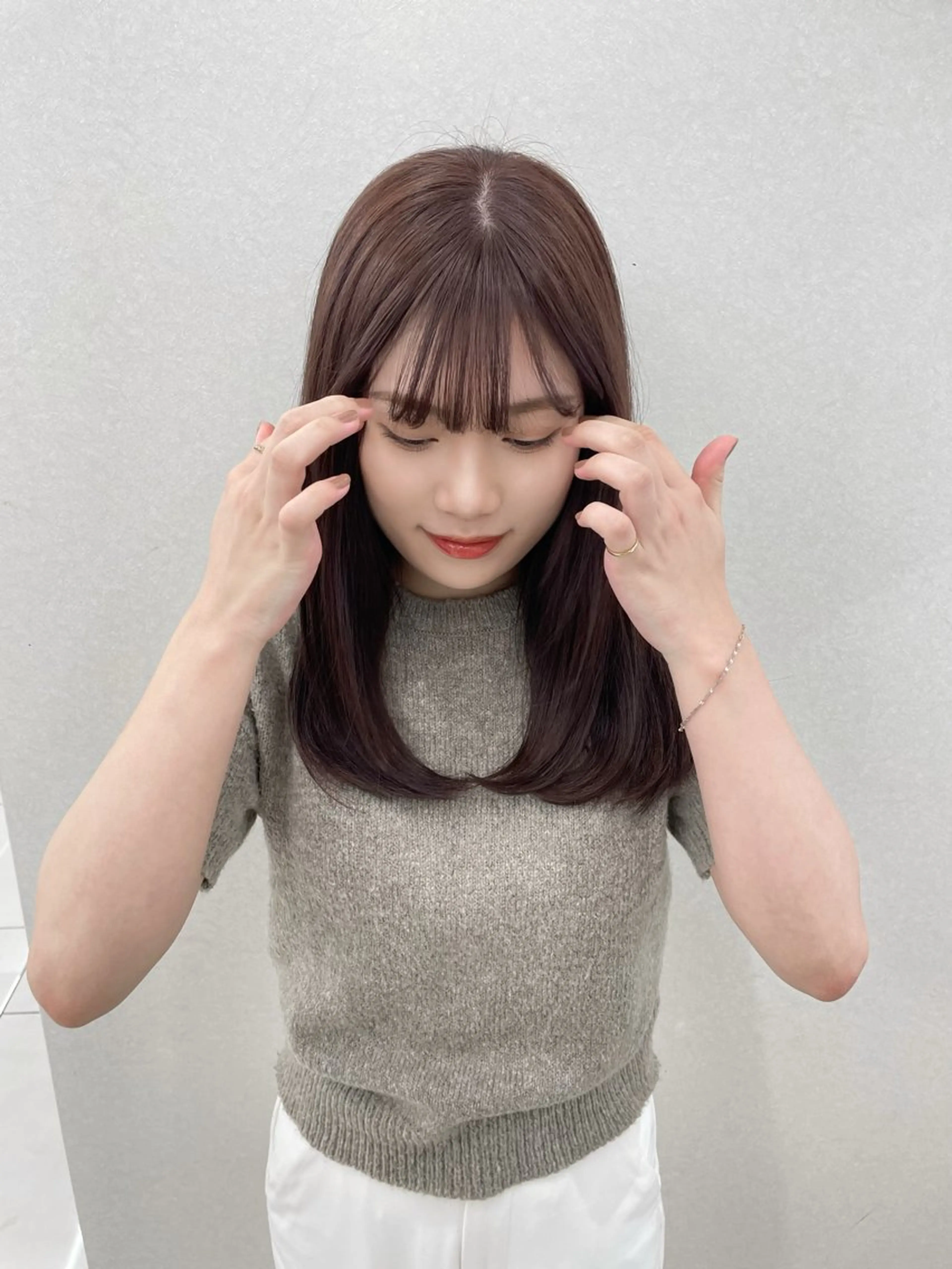 ミディアム カット ヘアカラー トリートメント 透明感カラー 🩰あさのヘアスタイル