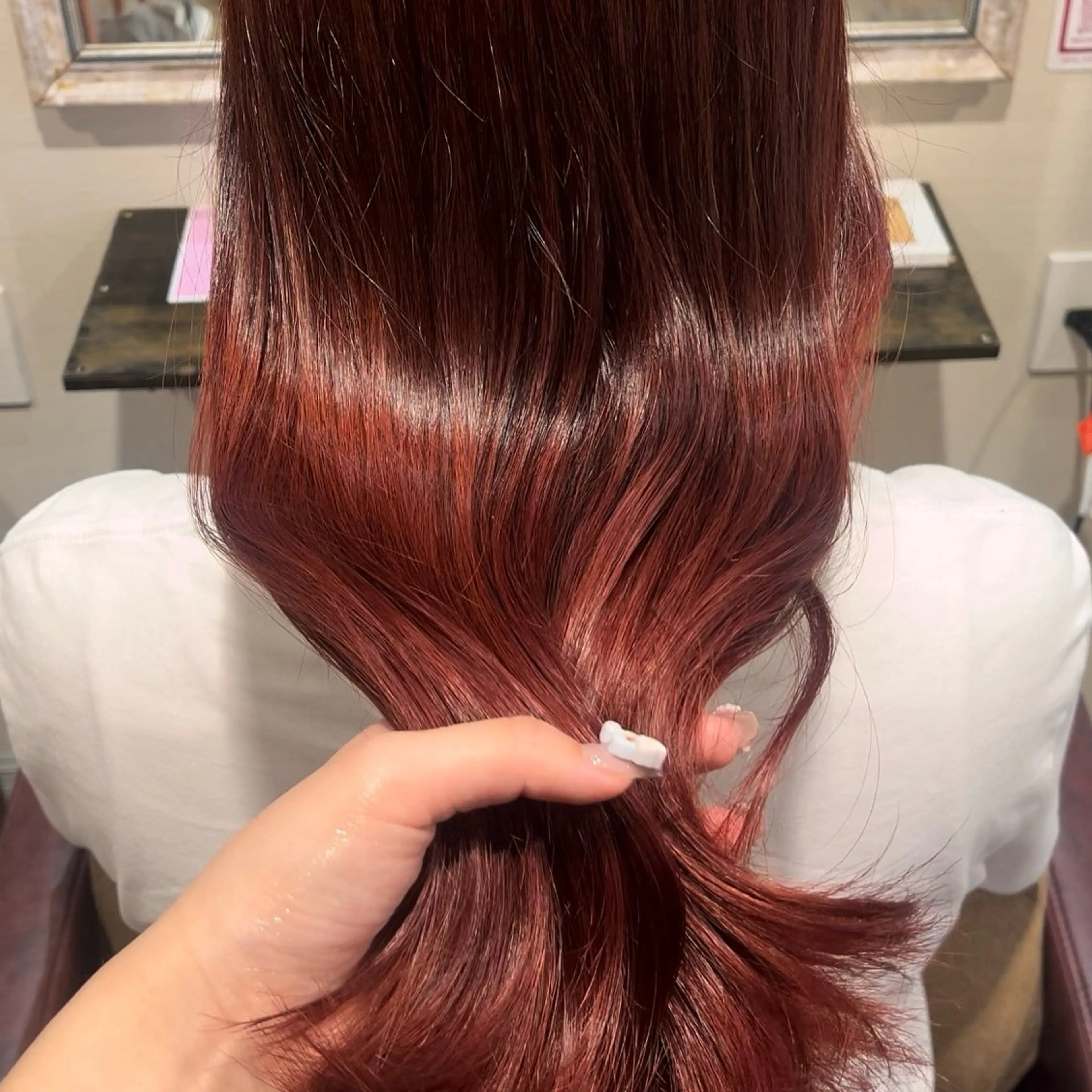 🎀今だけ特別価格🎀 《カット✂️》➕《艶カラー🥣》の写真