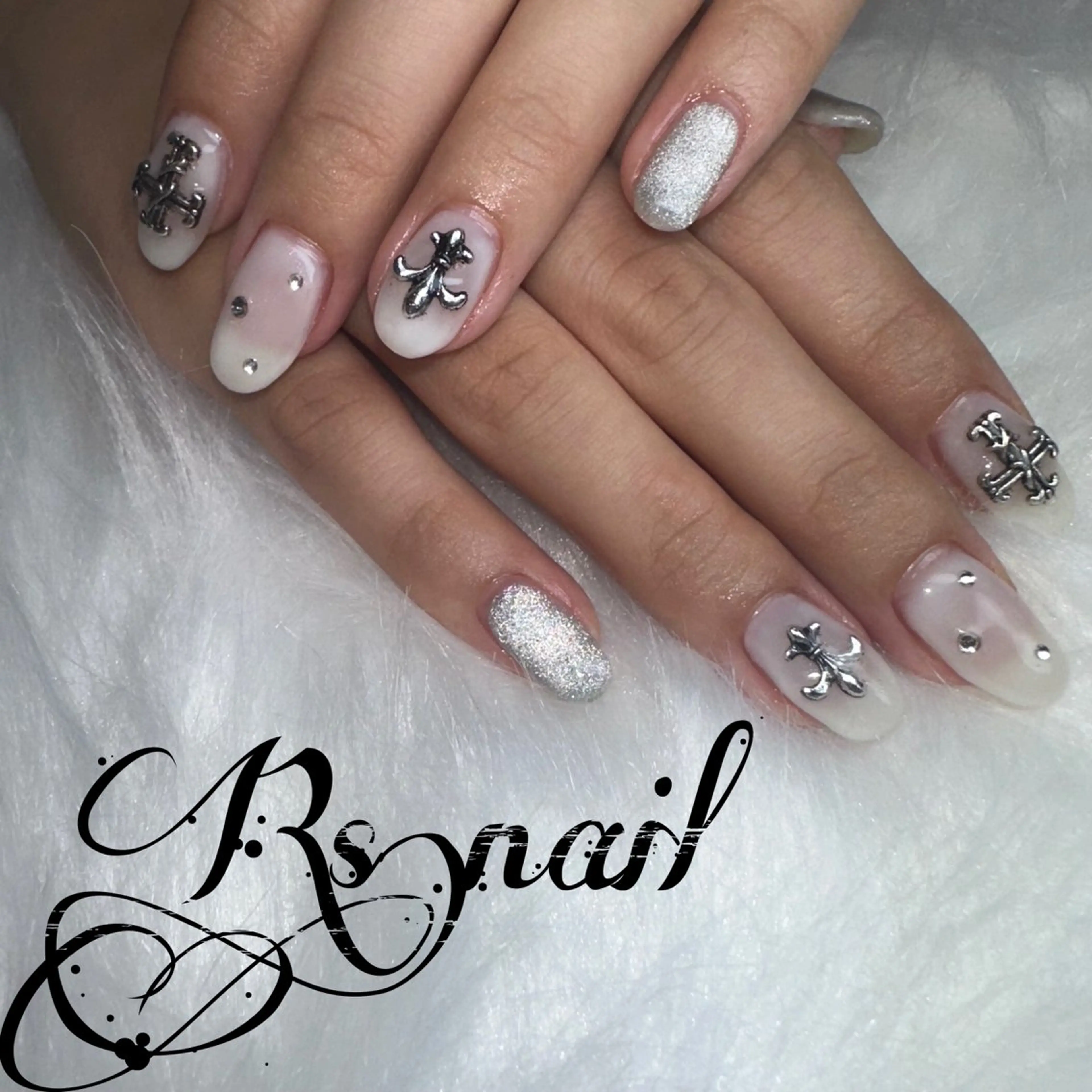 ネイル 加藤 麗華のネイルデザイン