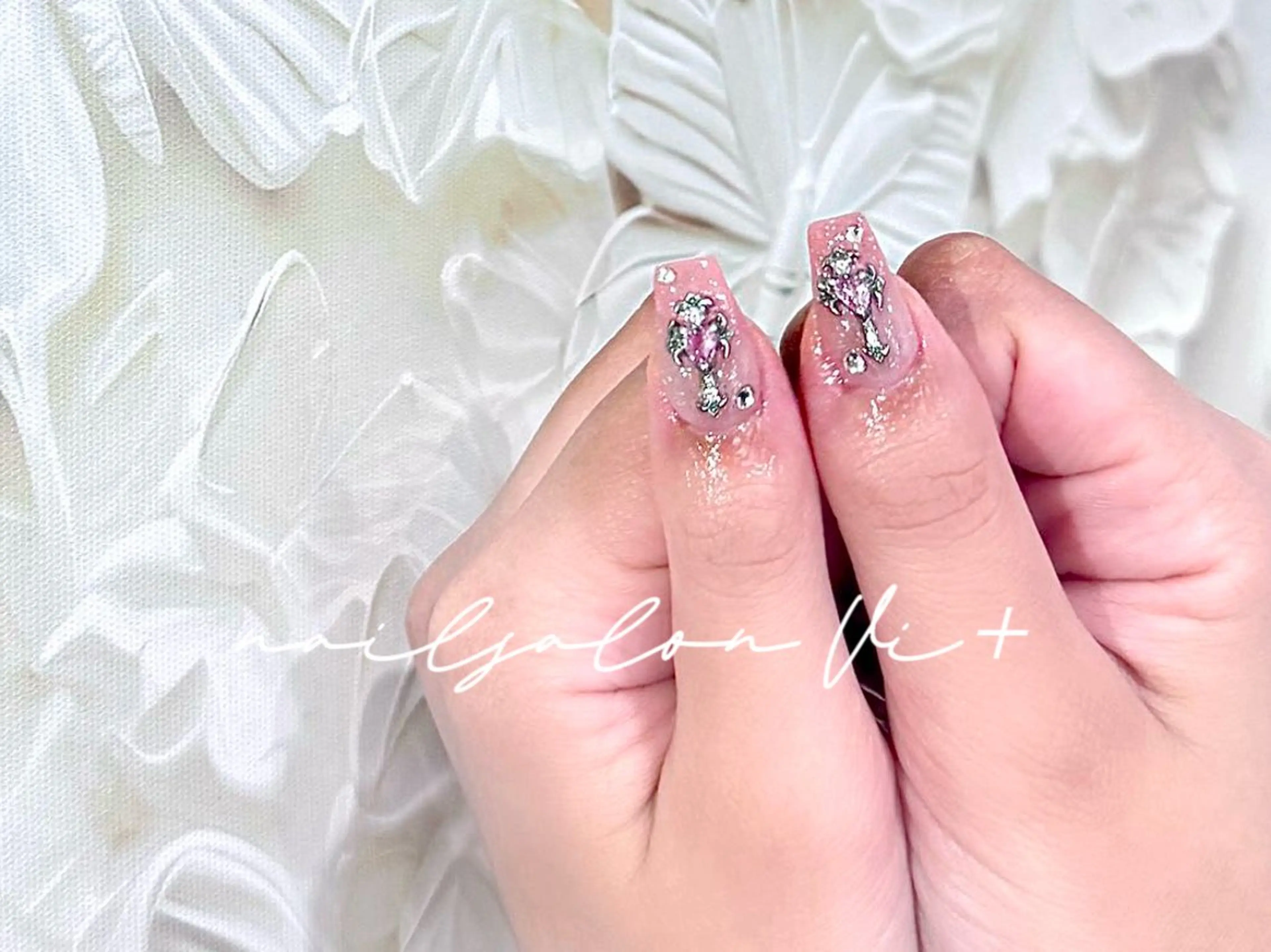 ネイル ✨Nailsalon Vi+✨のネイルデザイン