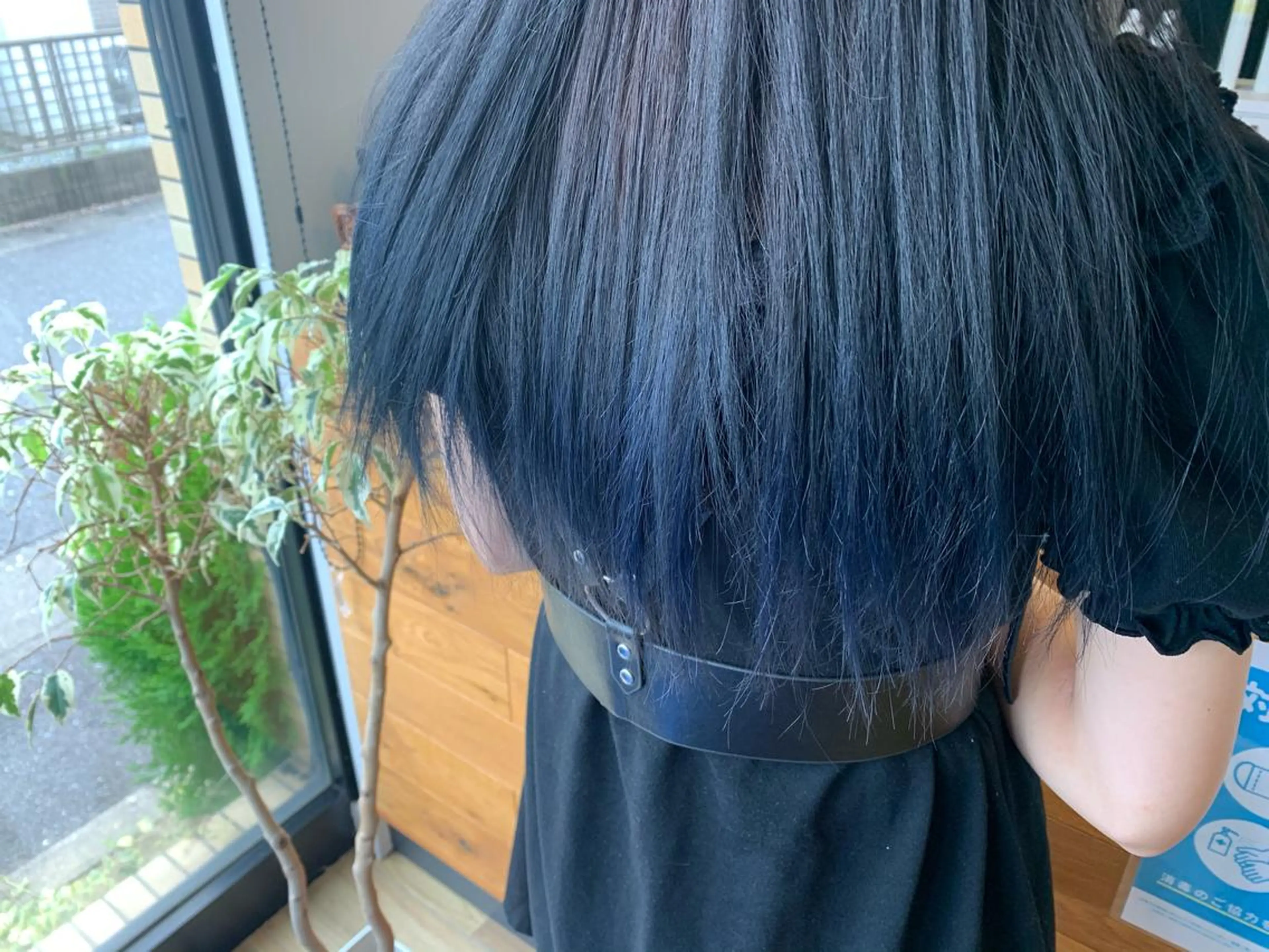 ロング カラー ブルーカラー ヘアカラー トリートメント ツキダテ ユイのヘアスタイル