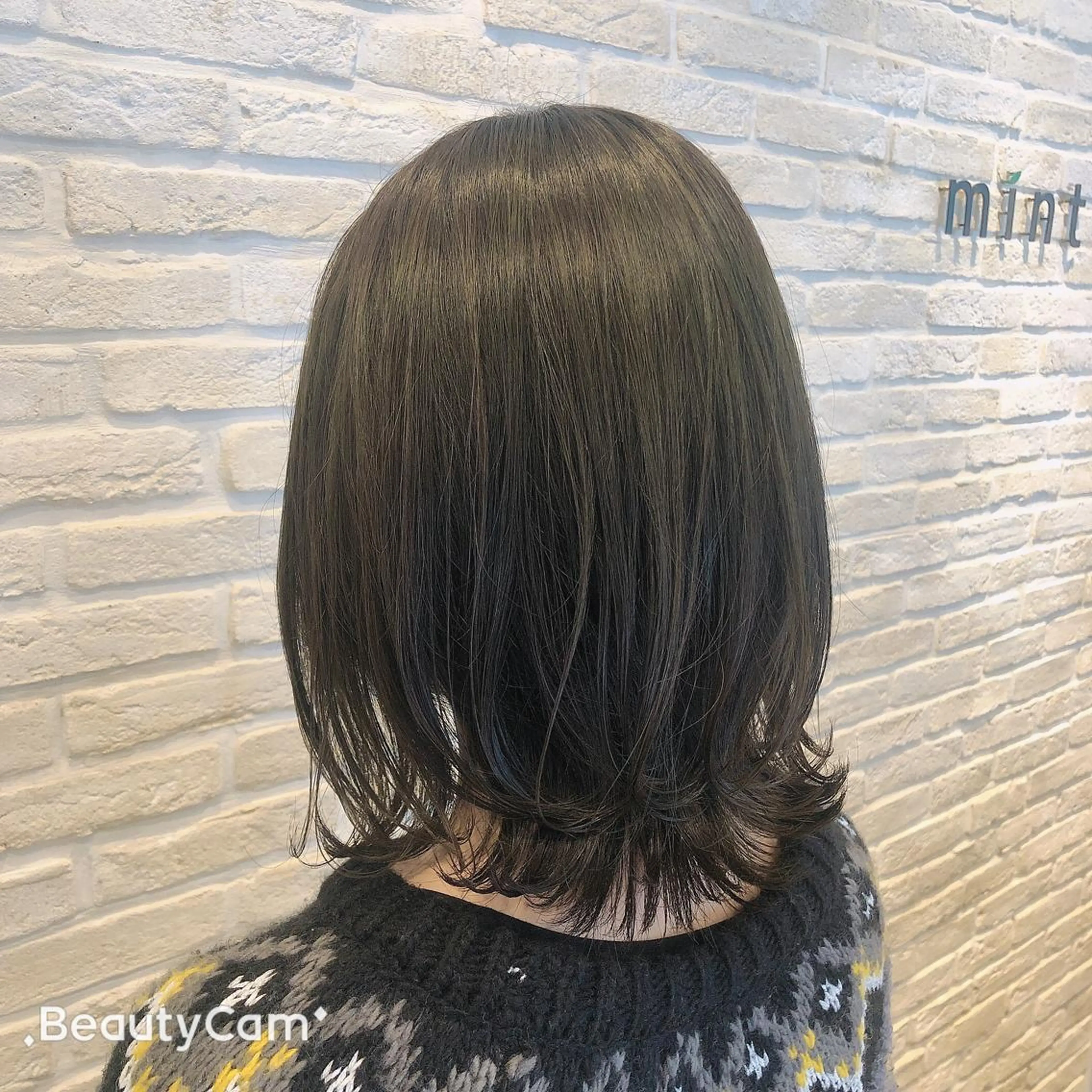 ミディアム 透明感カラー💖 Stylist佐藤澪のマツエク・マツパデザイン