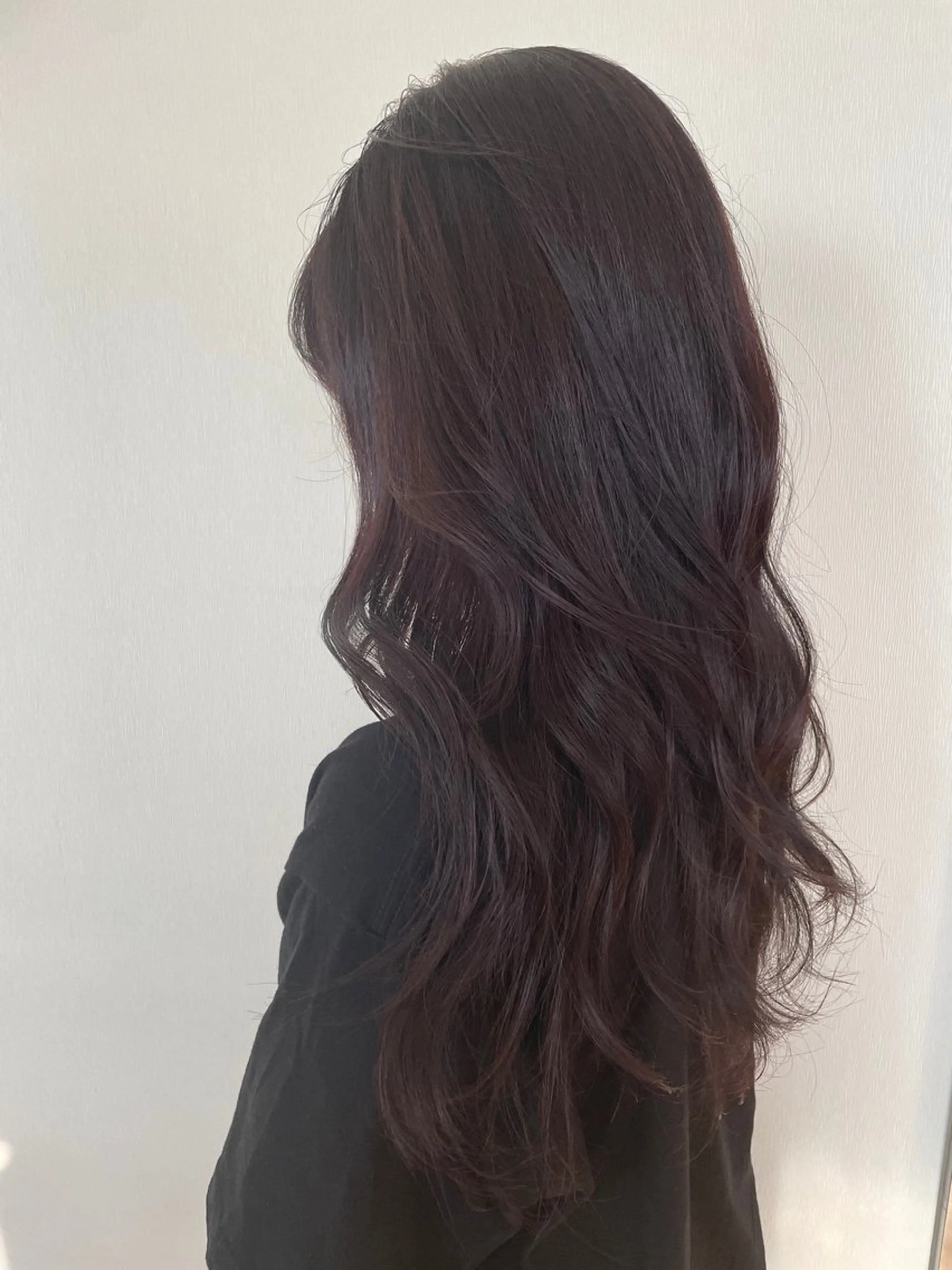 ロング 三浦 瑠璃のヘアスタイル