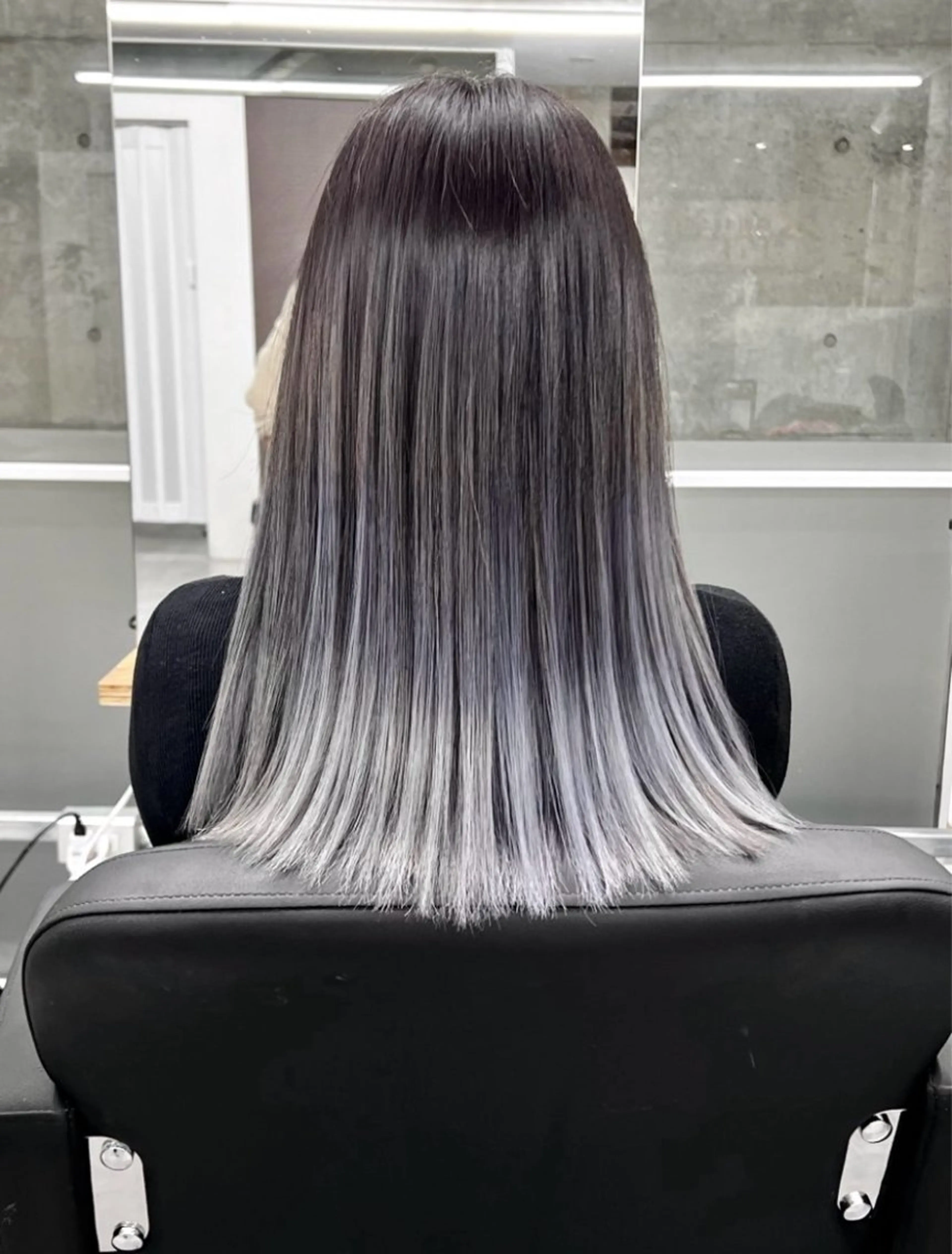 セミロング カラー ブリーチ ケアブリーチ ダブルカラー ハイトーンカラー Kotoko🖤/海 外/バレイヤージュのヘアスタイル