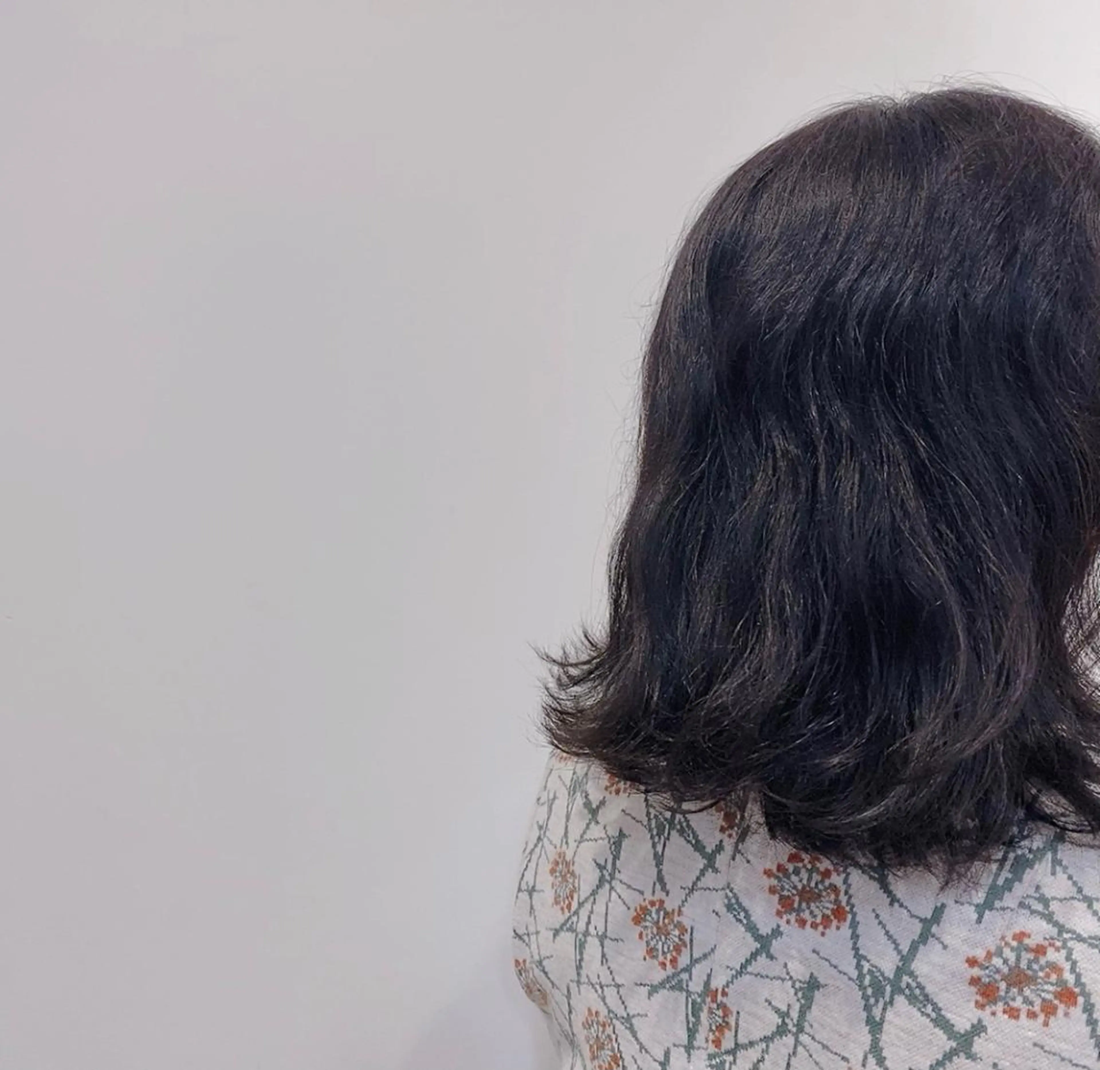 ミディアム 推しカラー🎨横浜 ブリーチ/ yuaのヘアスタイル