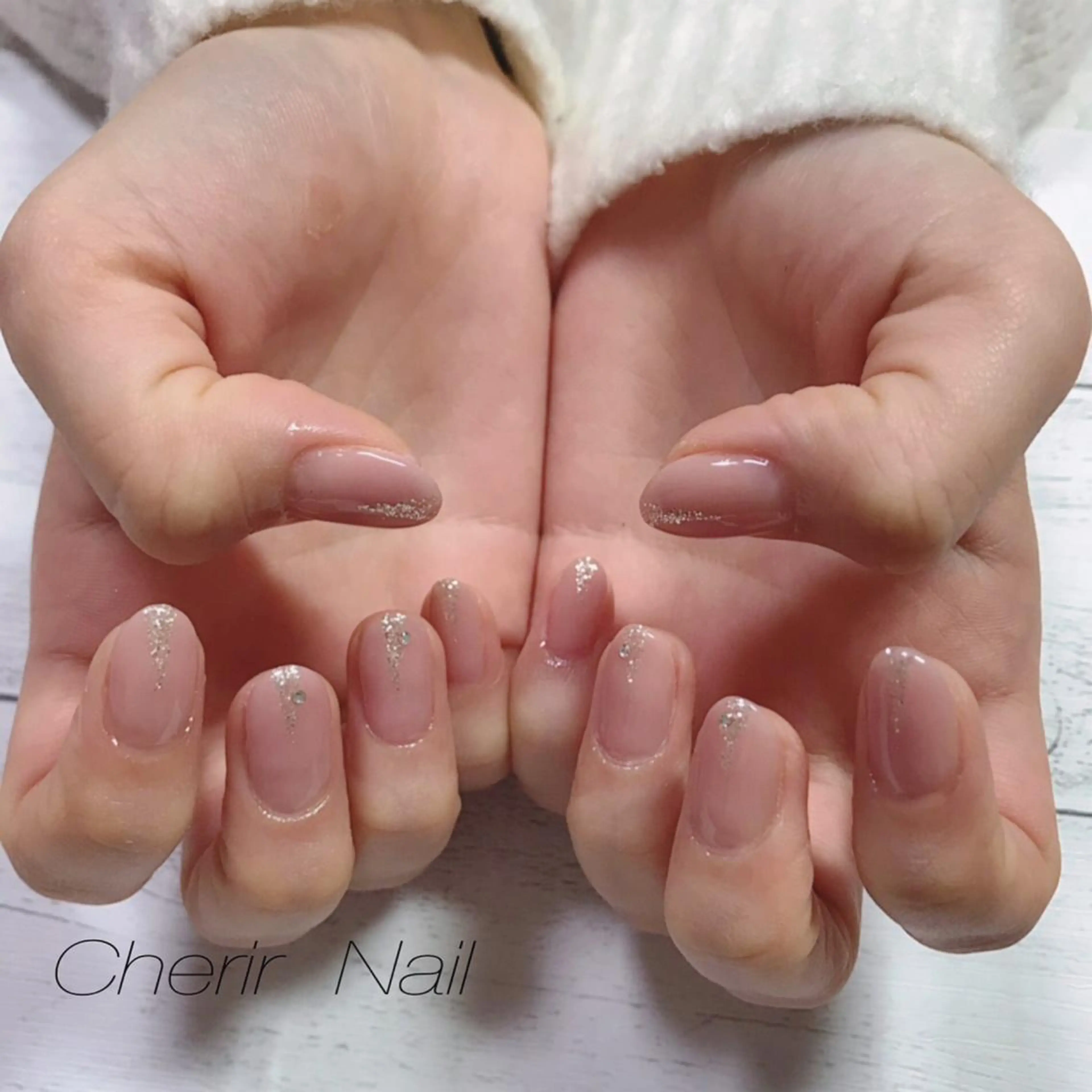 ネイル アートネイル ラメ(グリッター) オフィスネイル ピンク ピンクベージュ Cherirnail kaoriのネイルデザイン