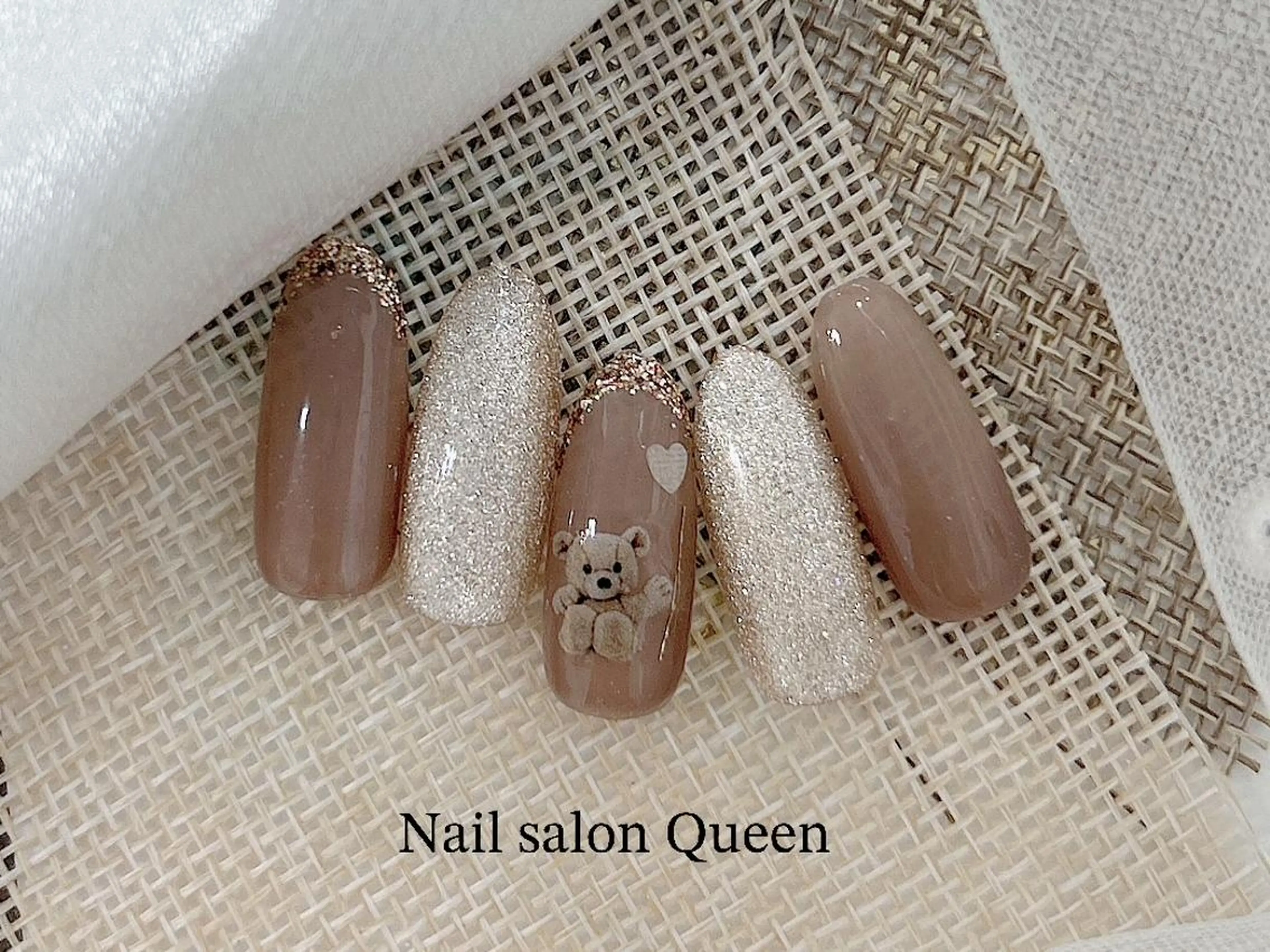 ネイル ハンドネイル ネイルサロンクイーン 中野のネイルデザイン