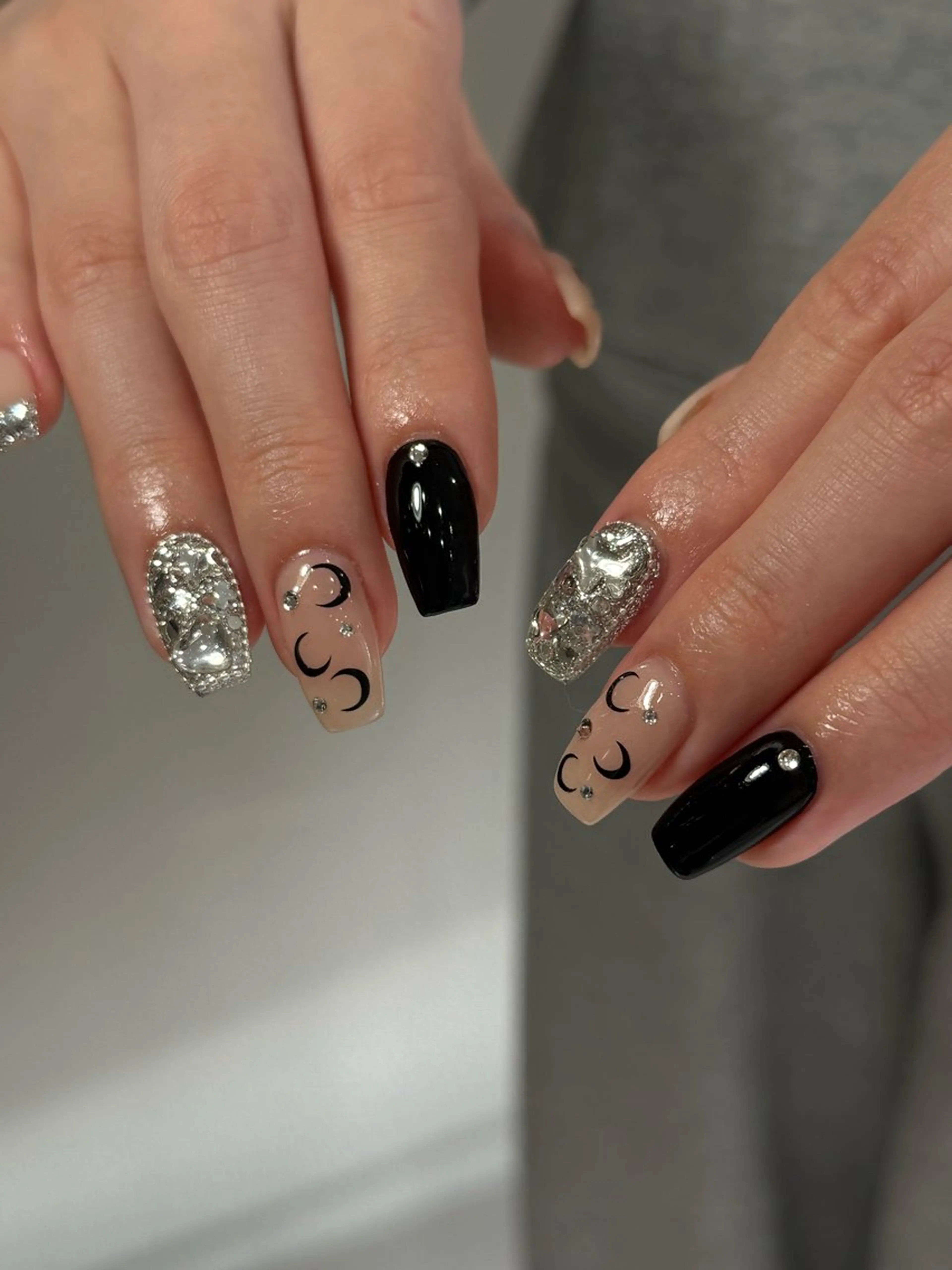 ネイル neouv所属・NEOUV_ mikuのネイルデザイン