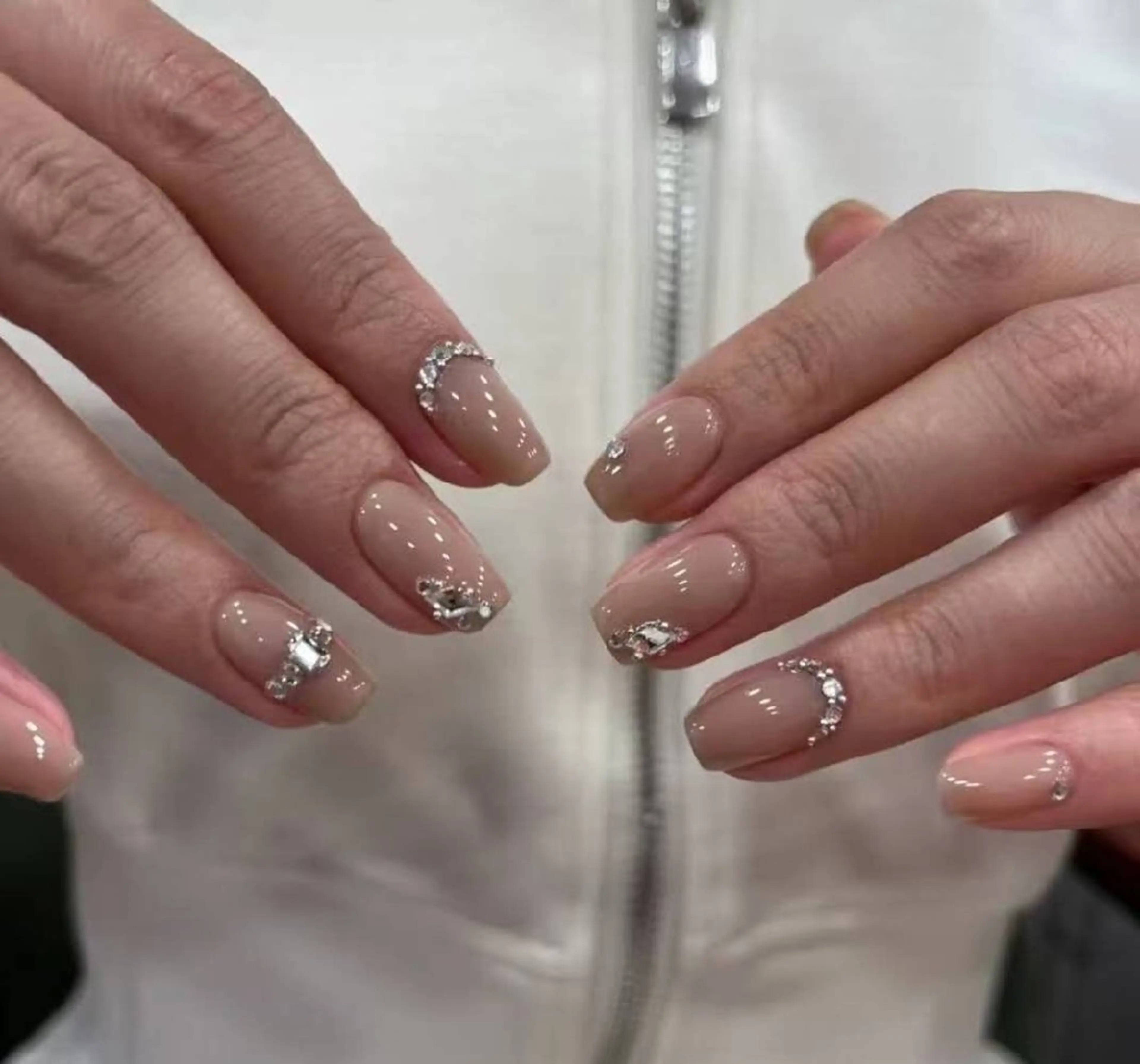 ネイル オーロラネイル フラワーネイル フットネイル フレンチネイル ジェルネイル ハンドネイル Oomiya 服部のネイルデザイン