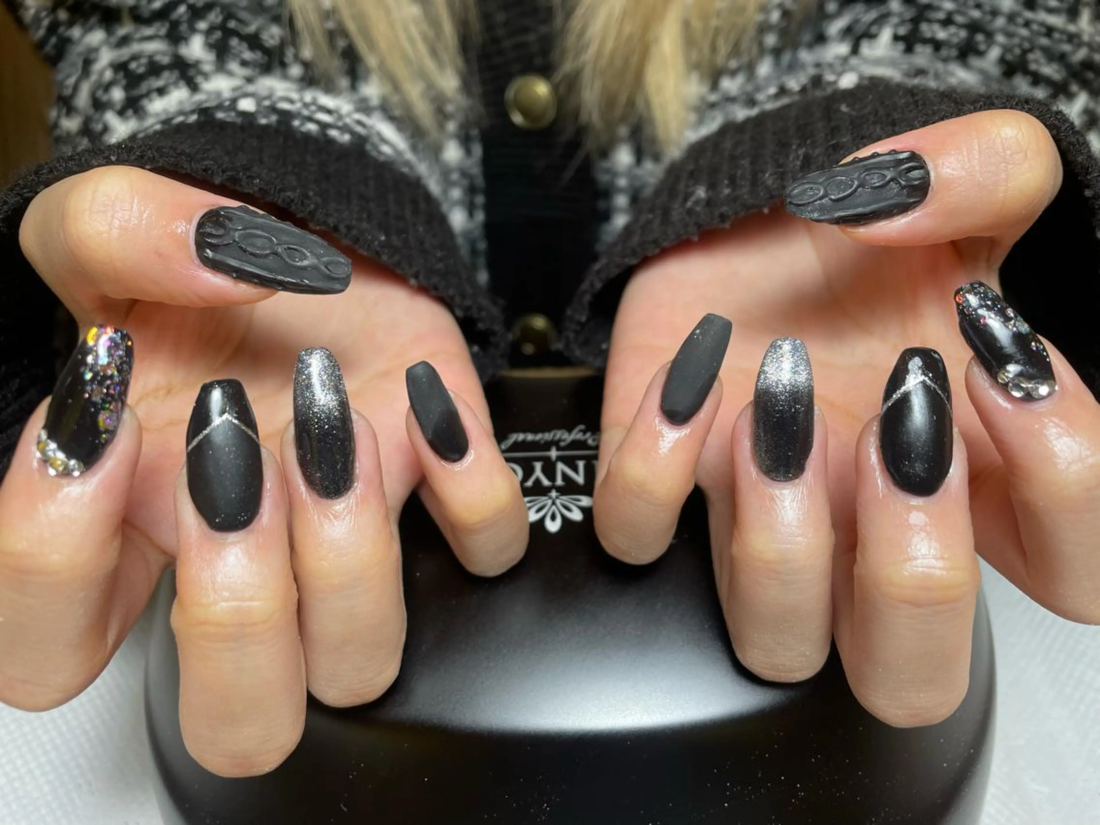 ロング M. KOTOMIのネイルデザイン