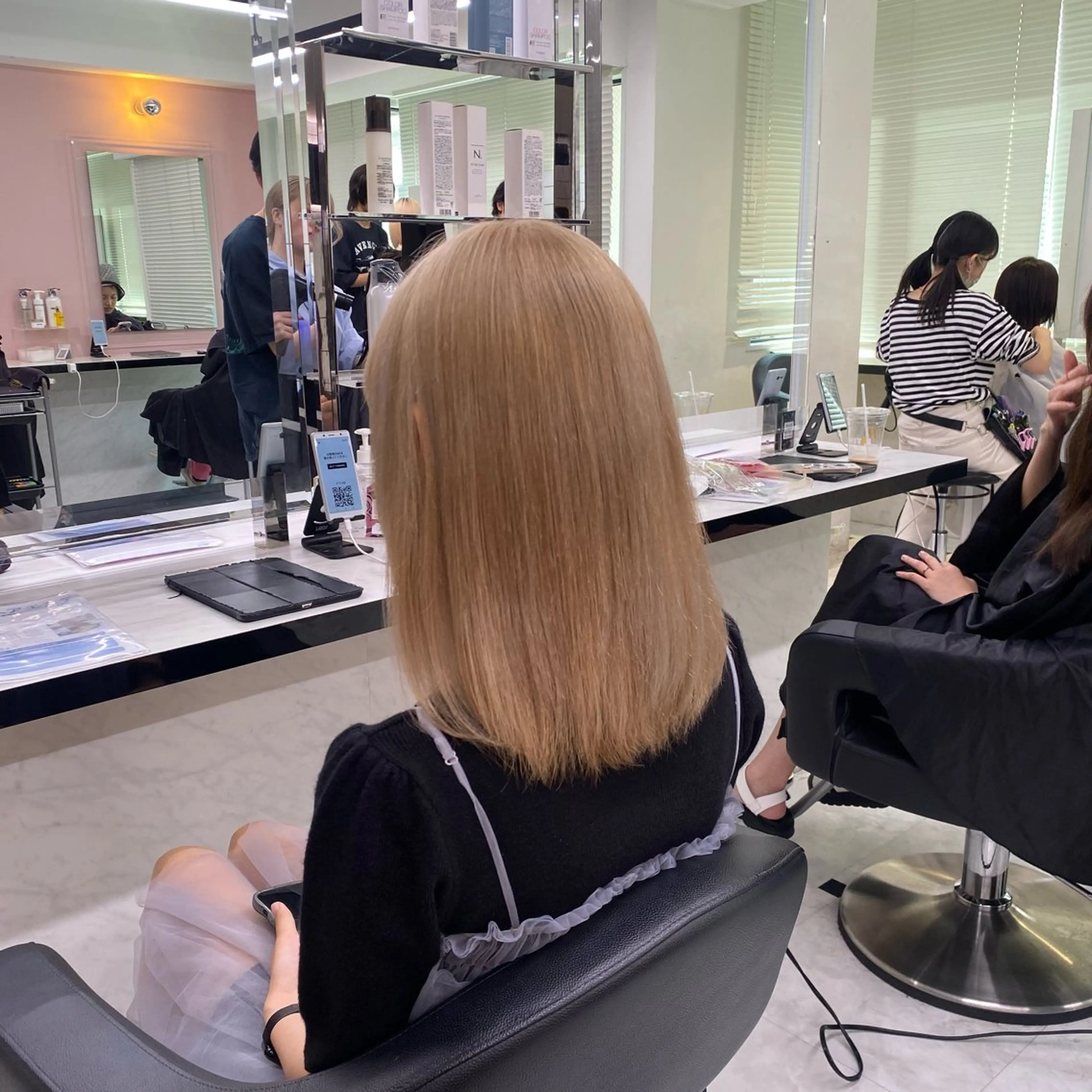 セミロング カラー ヘアアレンジ ヘアカラー トリートメント ヘアセット 🥀レイヤー×ハイト ーントレンドヘア🥀のヘアスタイル