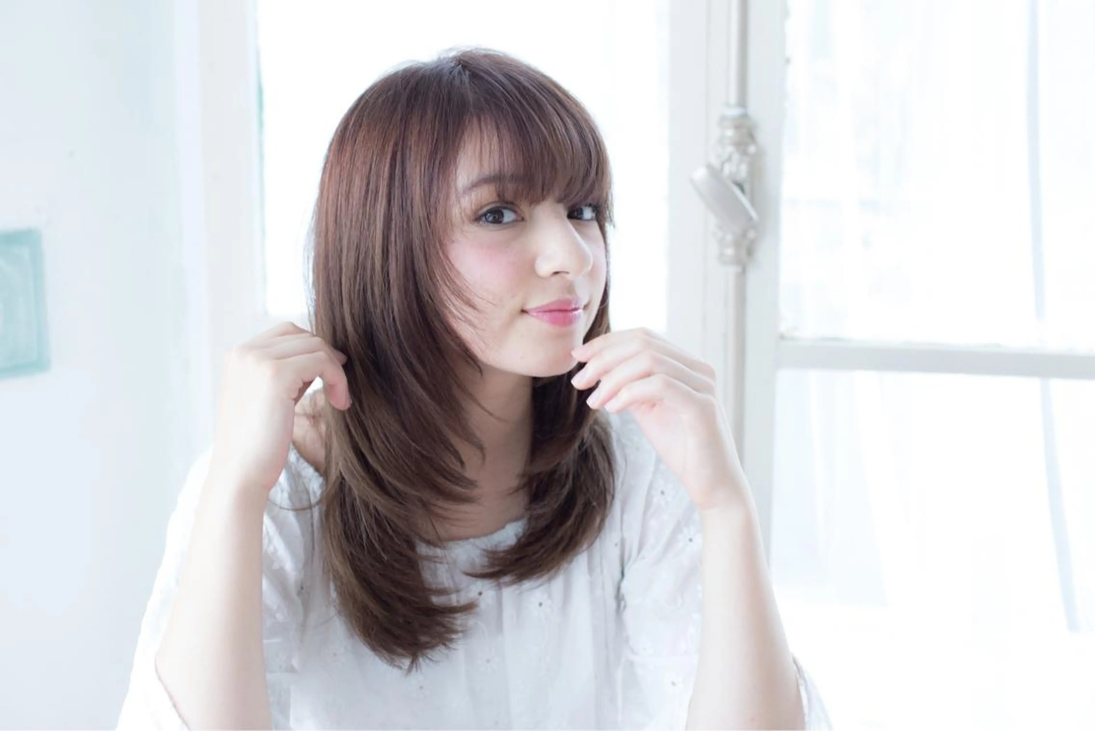 ミディアム カラー パーマ ヘアアレンジ ブリーチ ケアカラー 透明感カラー ハイライトカラー インナーカラー カット ヘアカラー トリートメント ヘアセット ✨ハイクオリティ✨ 山本香也のヘアスタイル