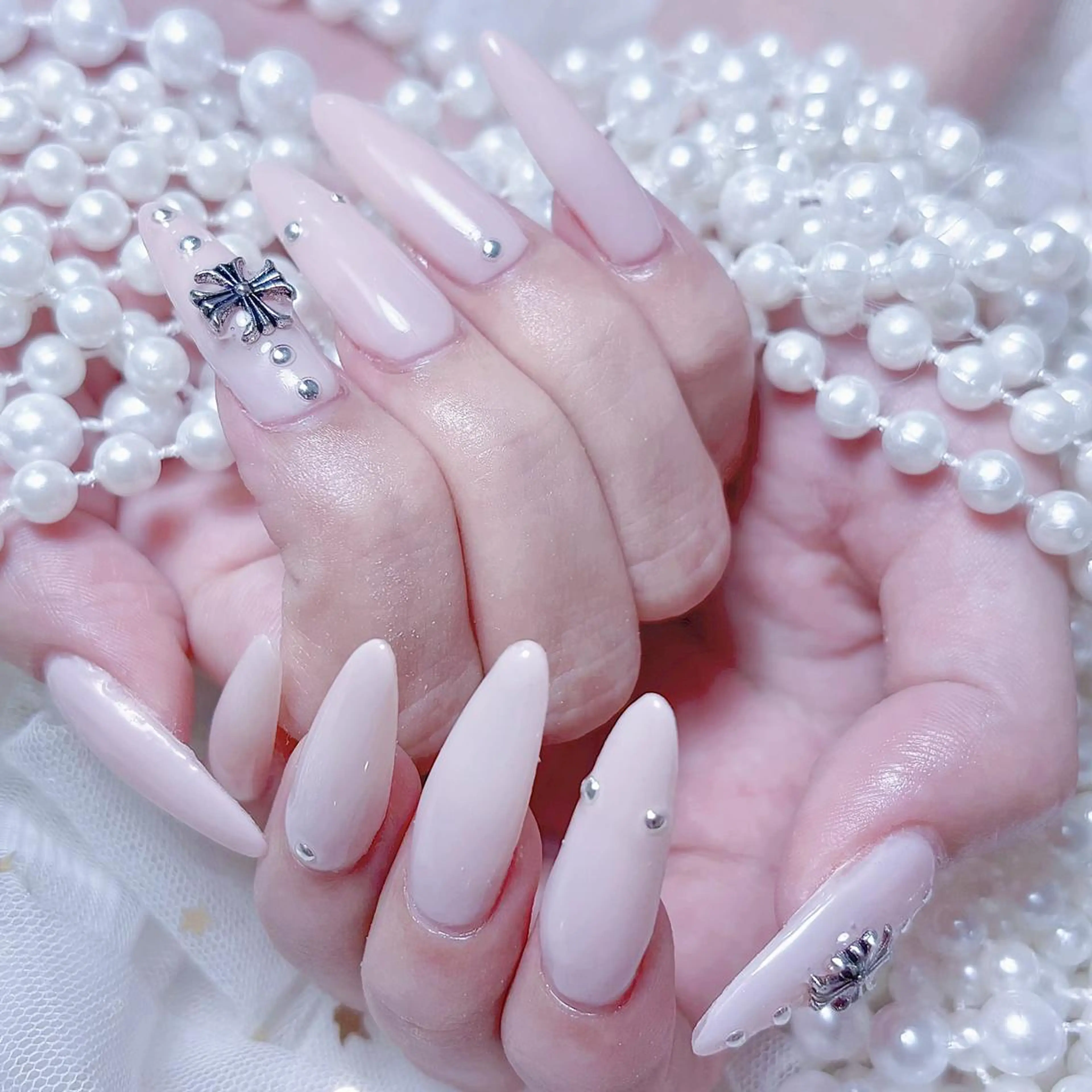 ネイル リリ 奈🎀のネイルデザイン