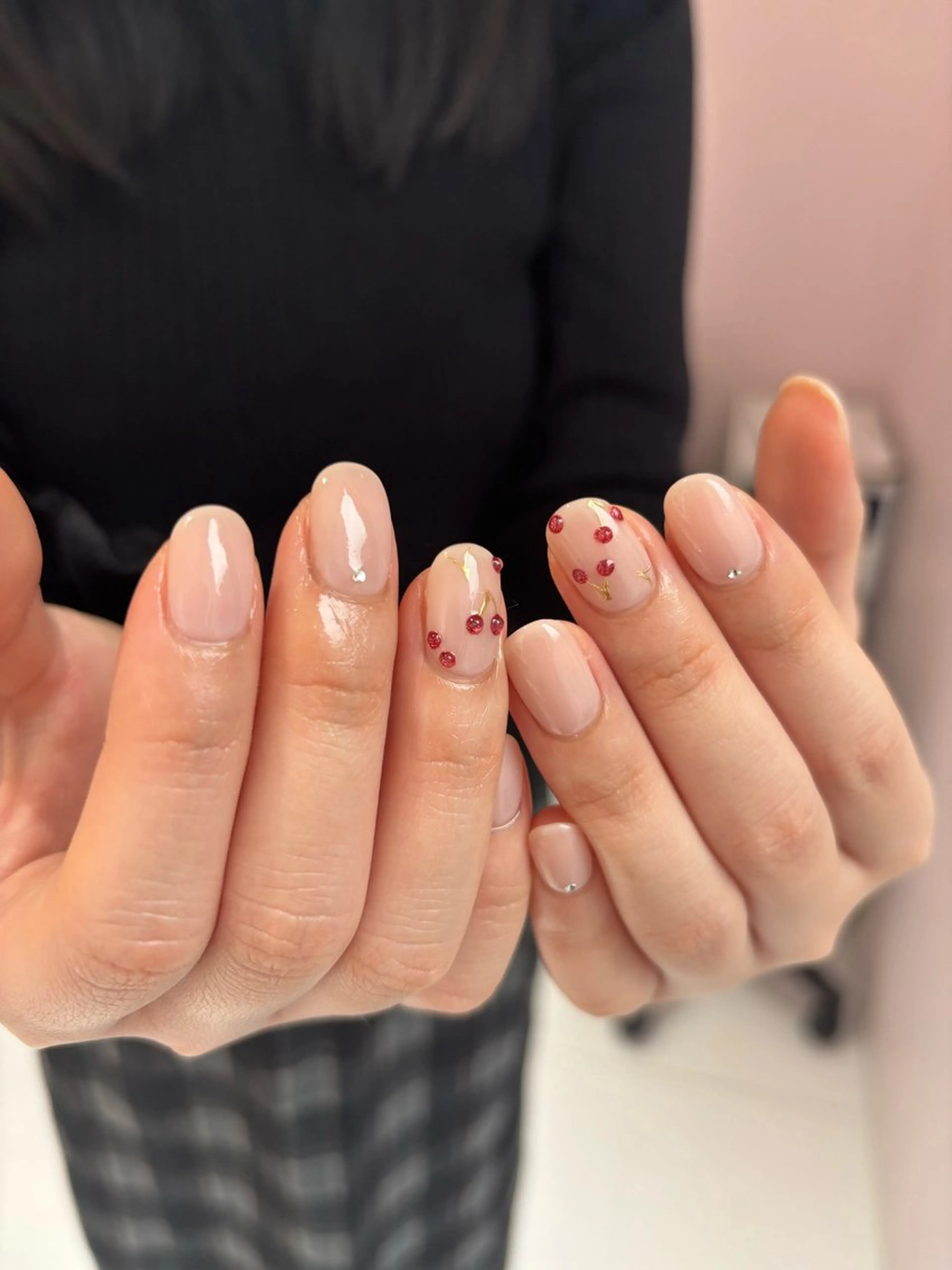 ミニモ限定❗️片手1本ずつ持ち込みアート🍀パラジェル変更可の写真