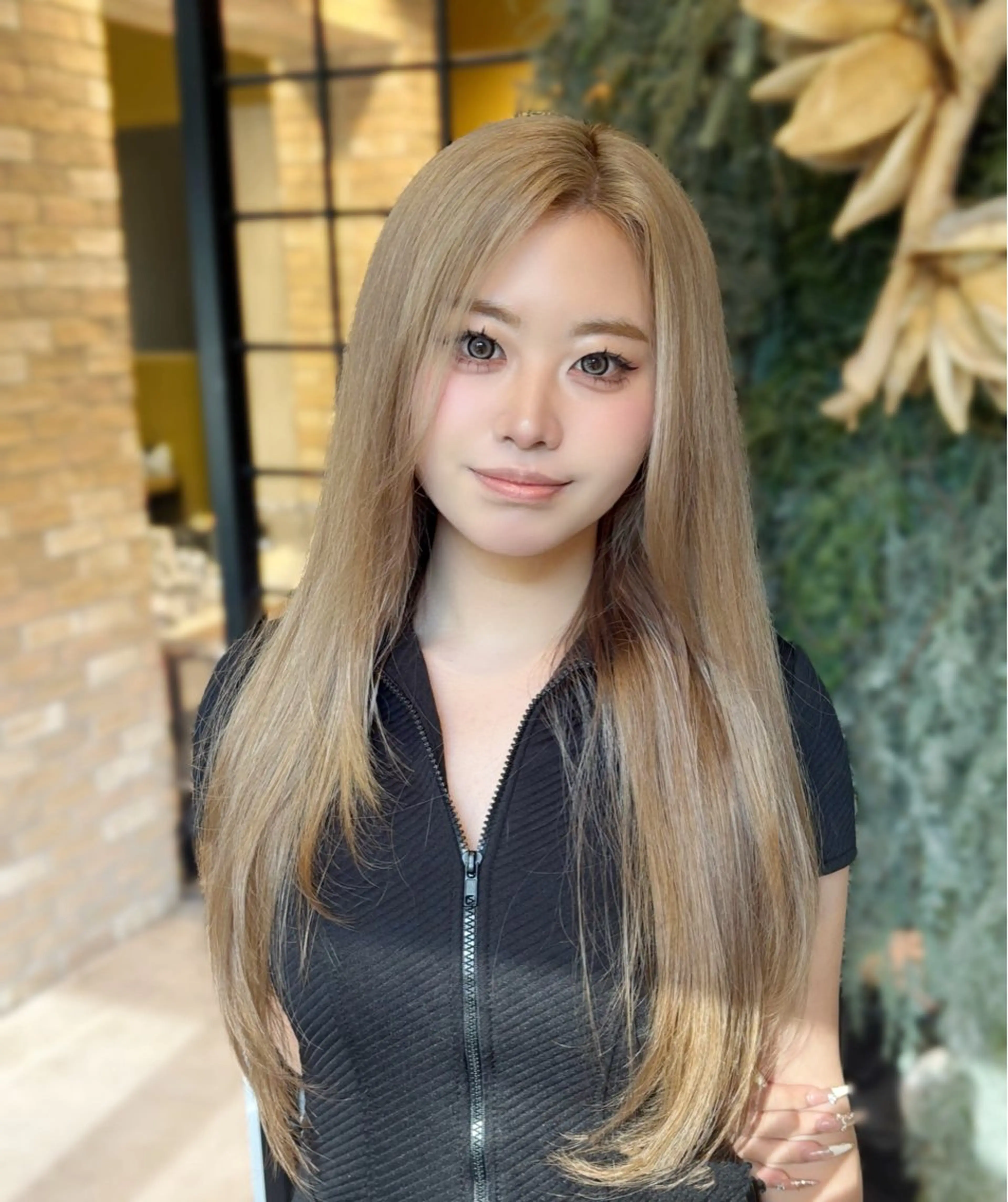 ロング カラー ベージュカラー ブリーチ ブロンド ブロンドベージュ ダブルカラー カット ヘアカラー ハイトーン/レイヤー /メンズパーマのヘアスタイル