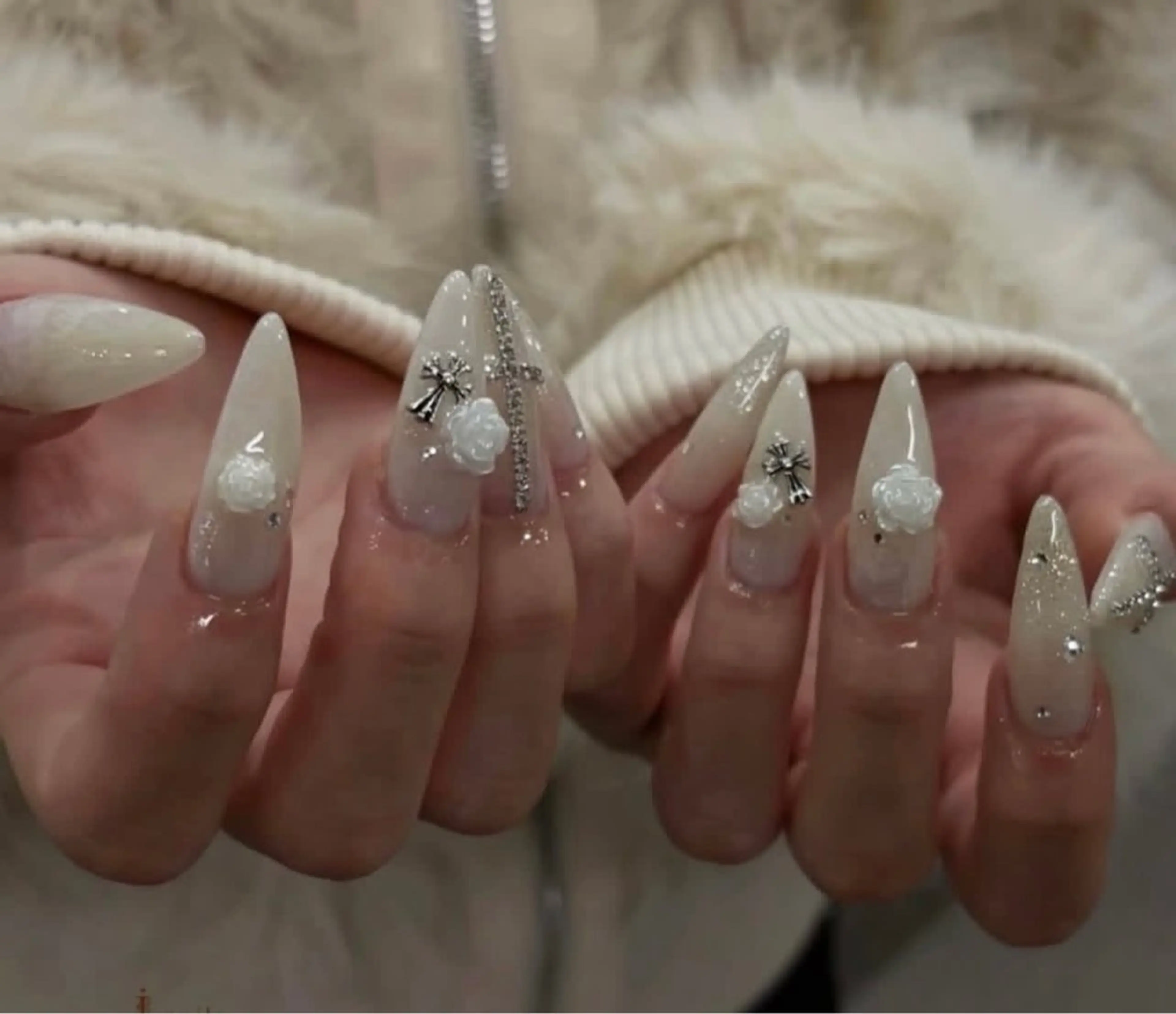 ネイル ハンドネイル NiJi Nailsのネイルデザイン