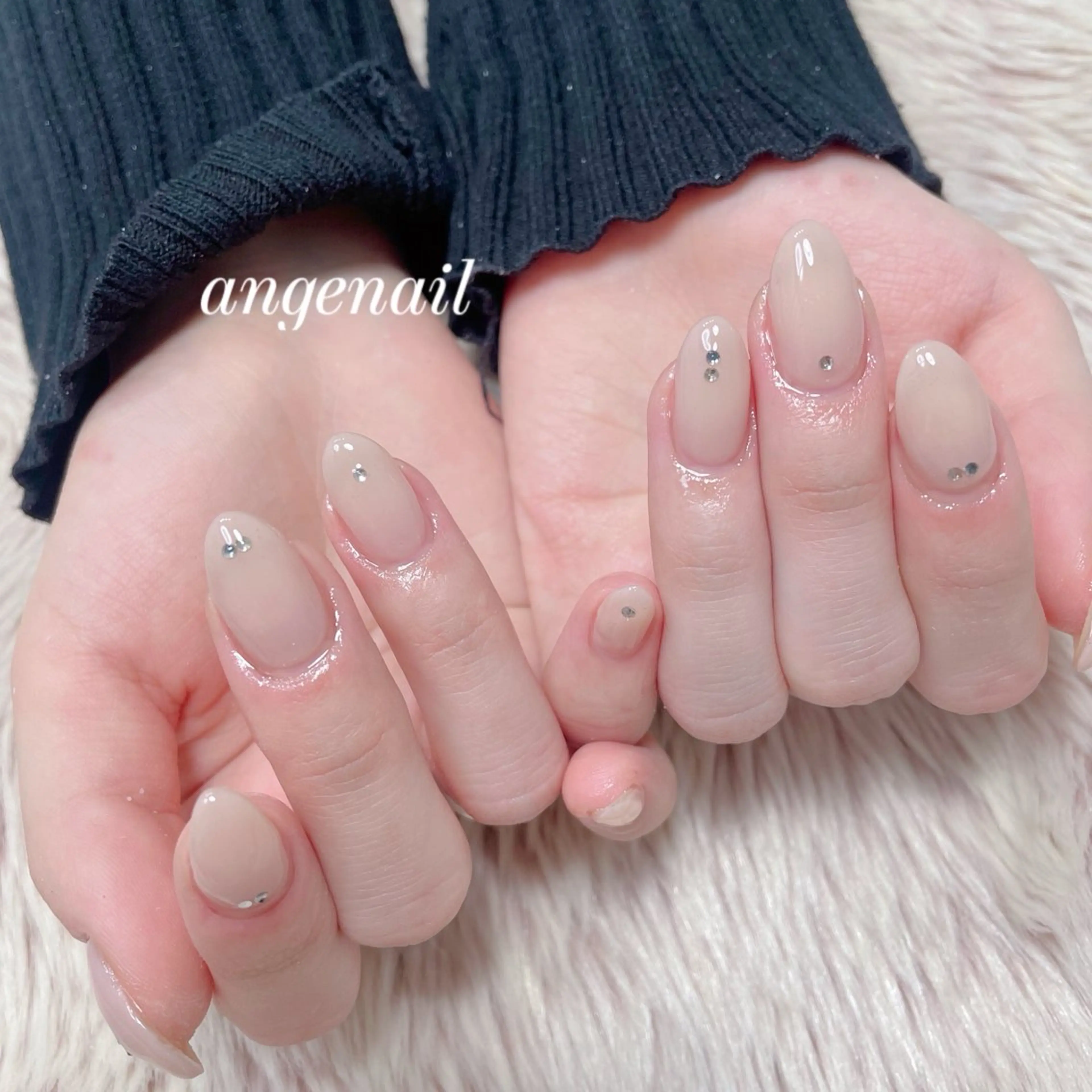 ネイル ハンドネイル オーナーネイリスト MAKIのネイルデザイン