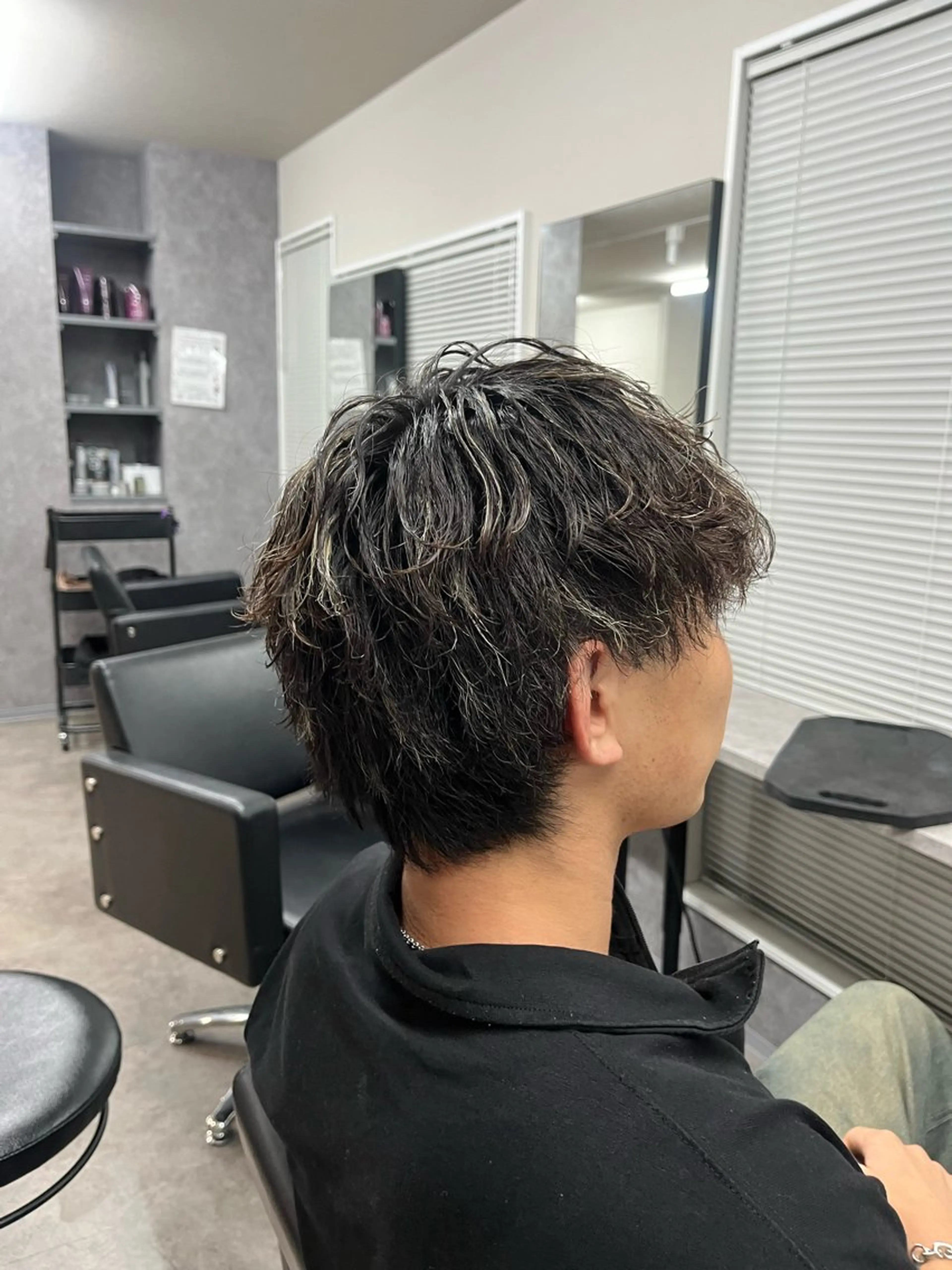 ショート カット パーマ 透明感ハイトーン🫧 Kalin🐈⬛のヘアスタイル