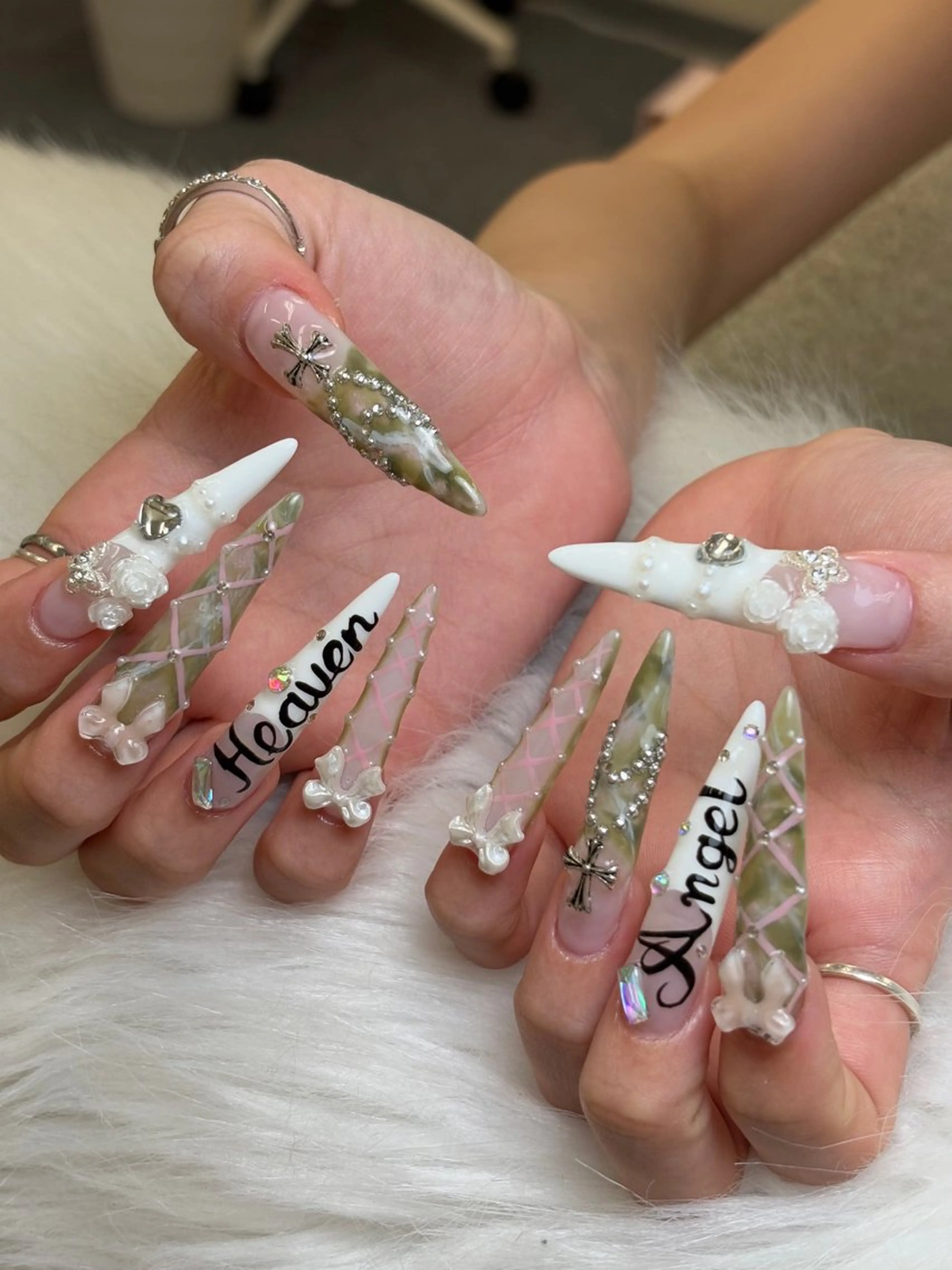 ネイル アートネイル フレンチネイル ジェルネイル ニュアンスネイル オフィスネイル ハンドネイル Nie Nail Shinokuboのネイルデザイン