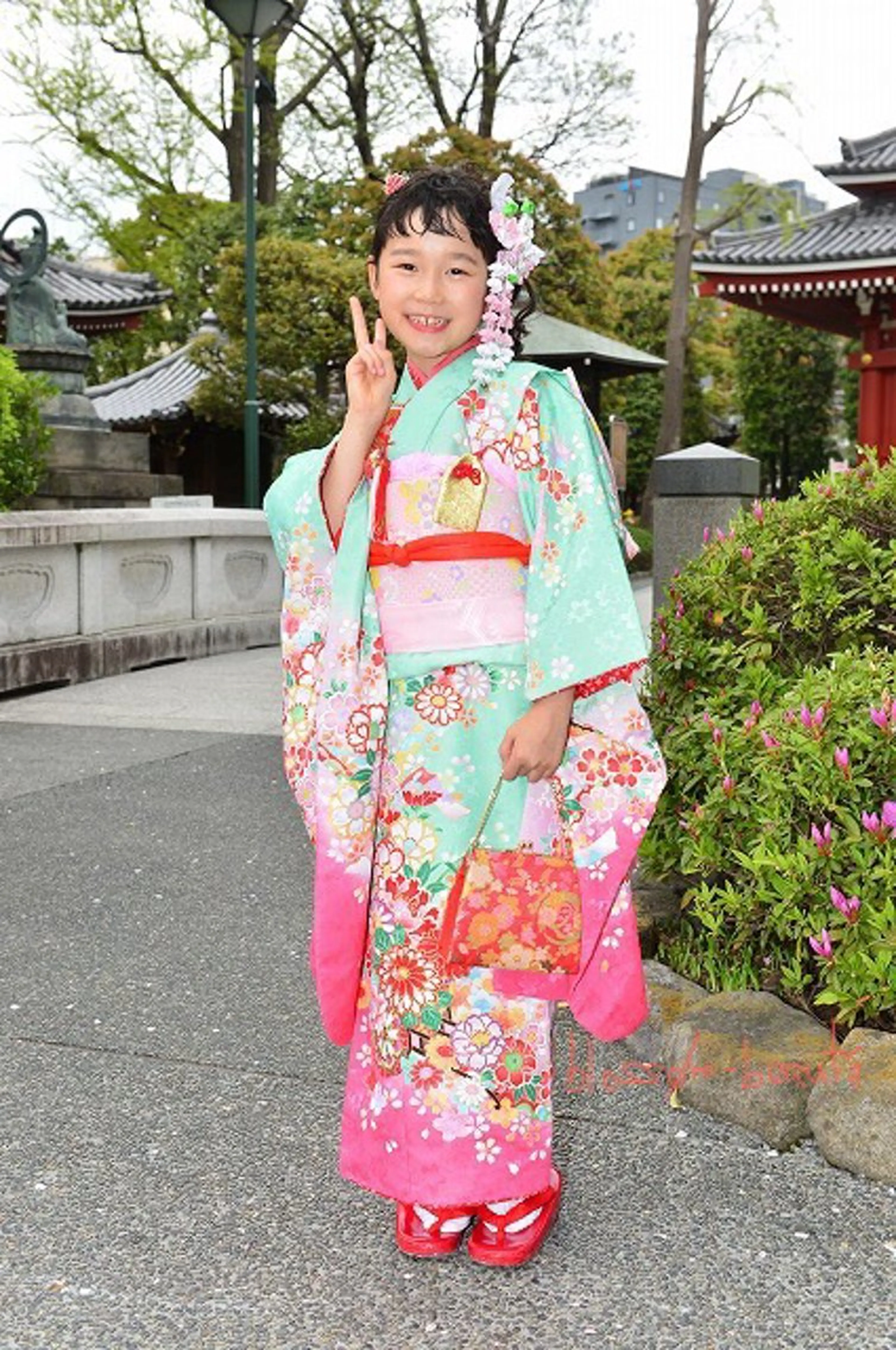 七五三パック【７歳】　セット・メイク・着付込の写真