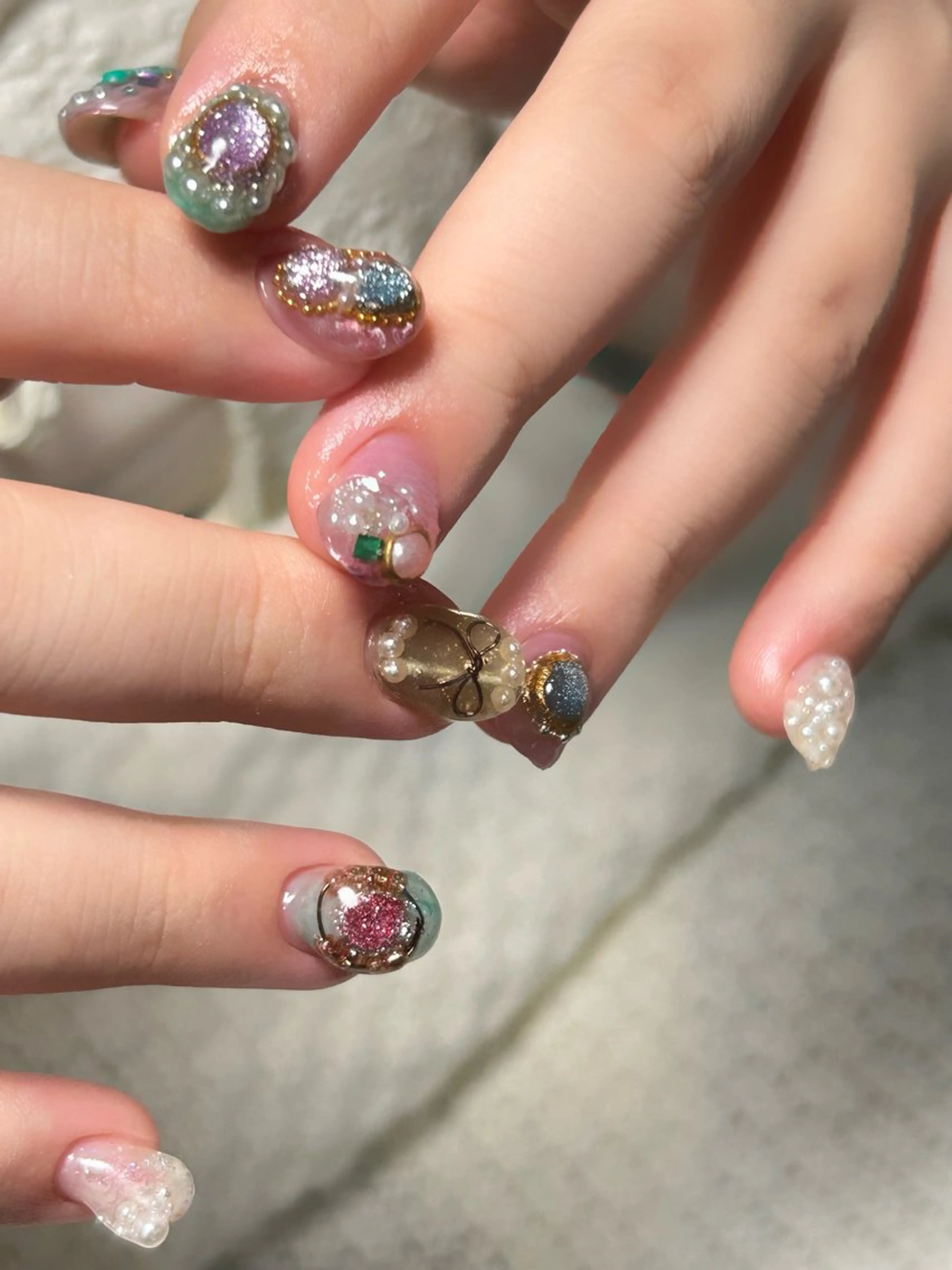 ネイル ハンドネイル lady bird yoshieのネイルデザイン