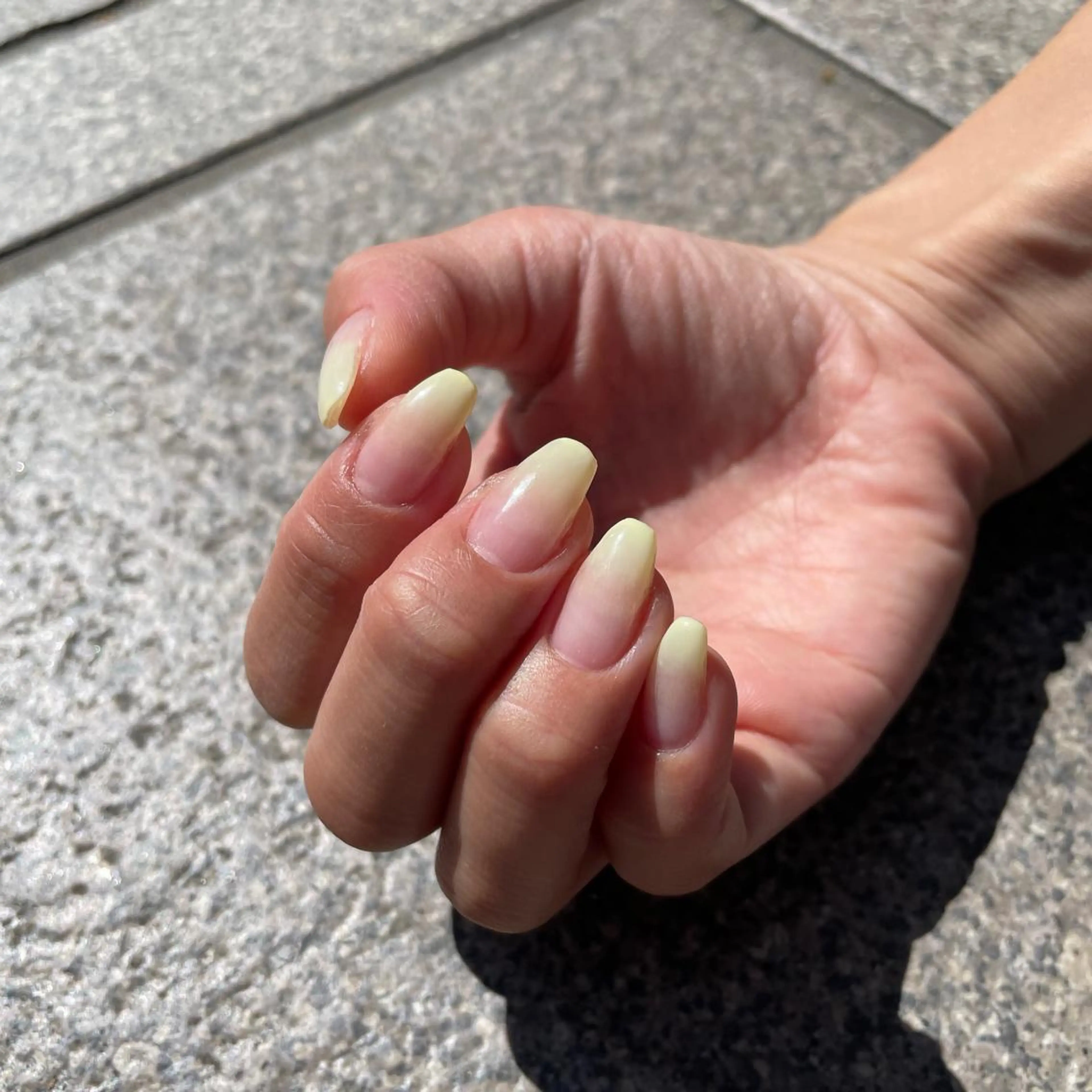 ネイル グラデーション 黄色 ハンドネイル mY... SAYAKAのネイルデザイン