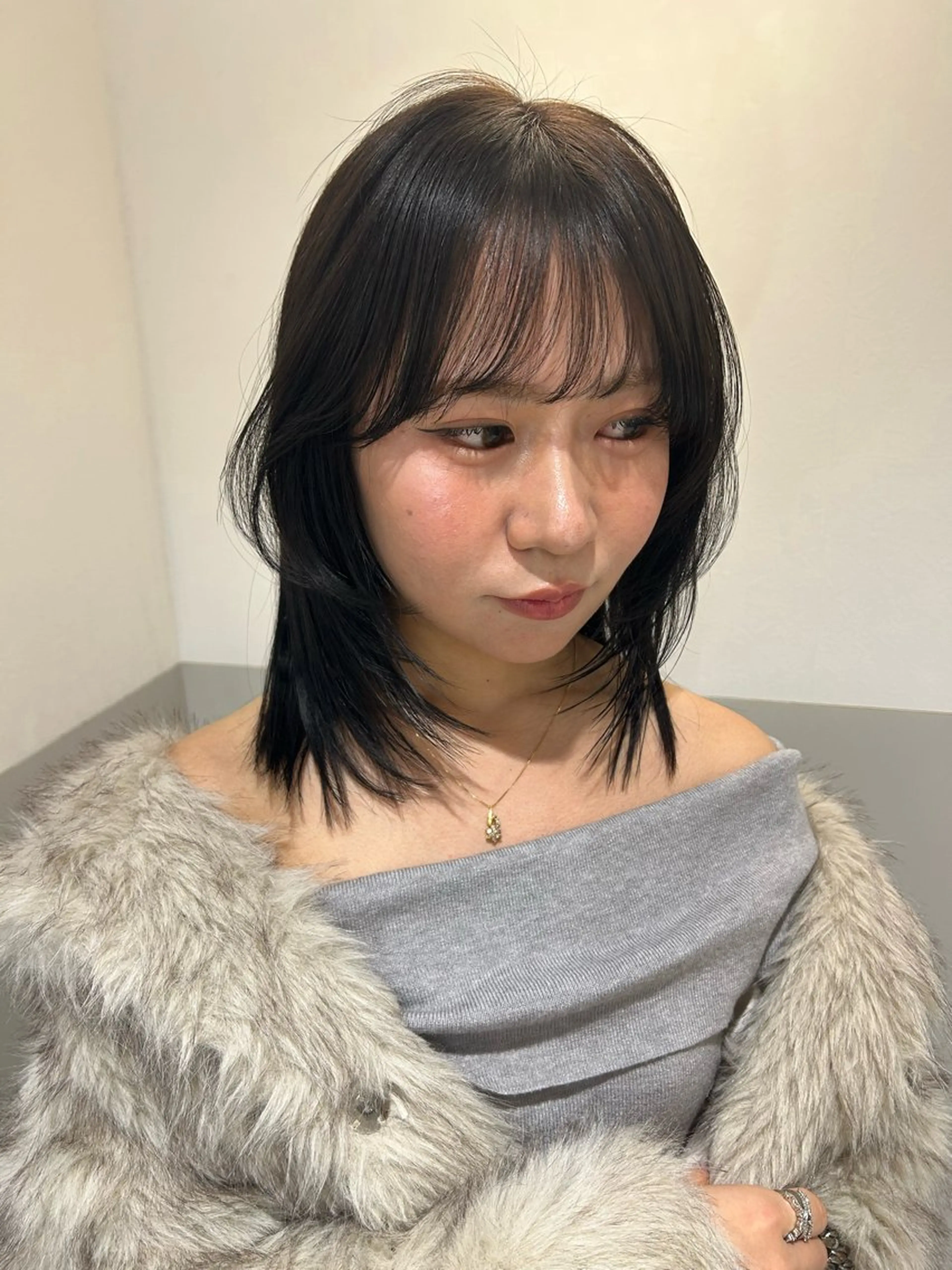 ミディアム カット ヘアカラー トリートメント SALOWIN新宿三丁目frente所属・髪質改善/艶カラー MISATOのヘアスタイル