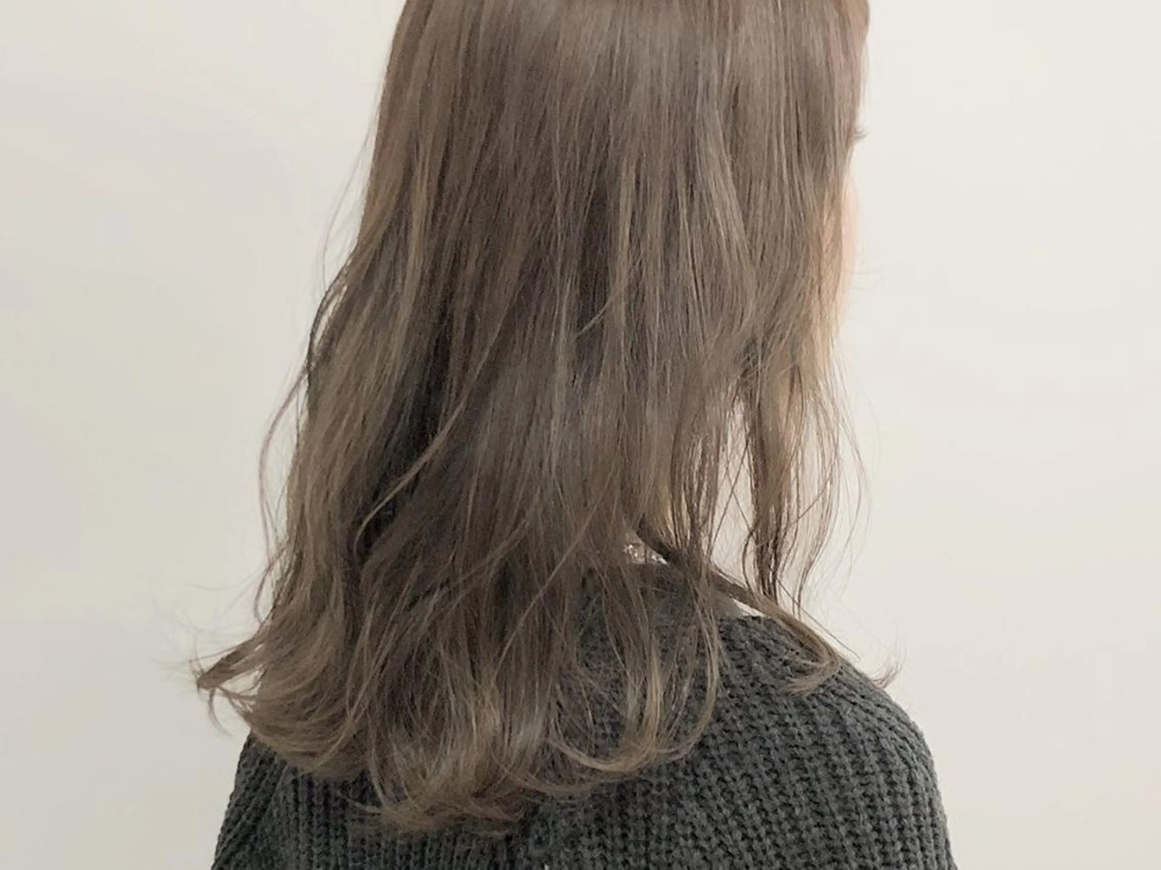 ミディアム カラー パーマ ヘアアレンジ ネイル マツエク・マツパ 川野 彩海のヘアスタイル